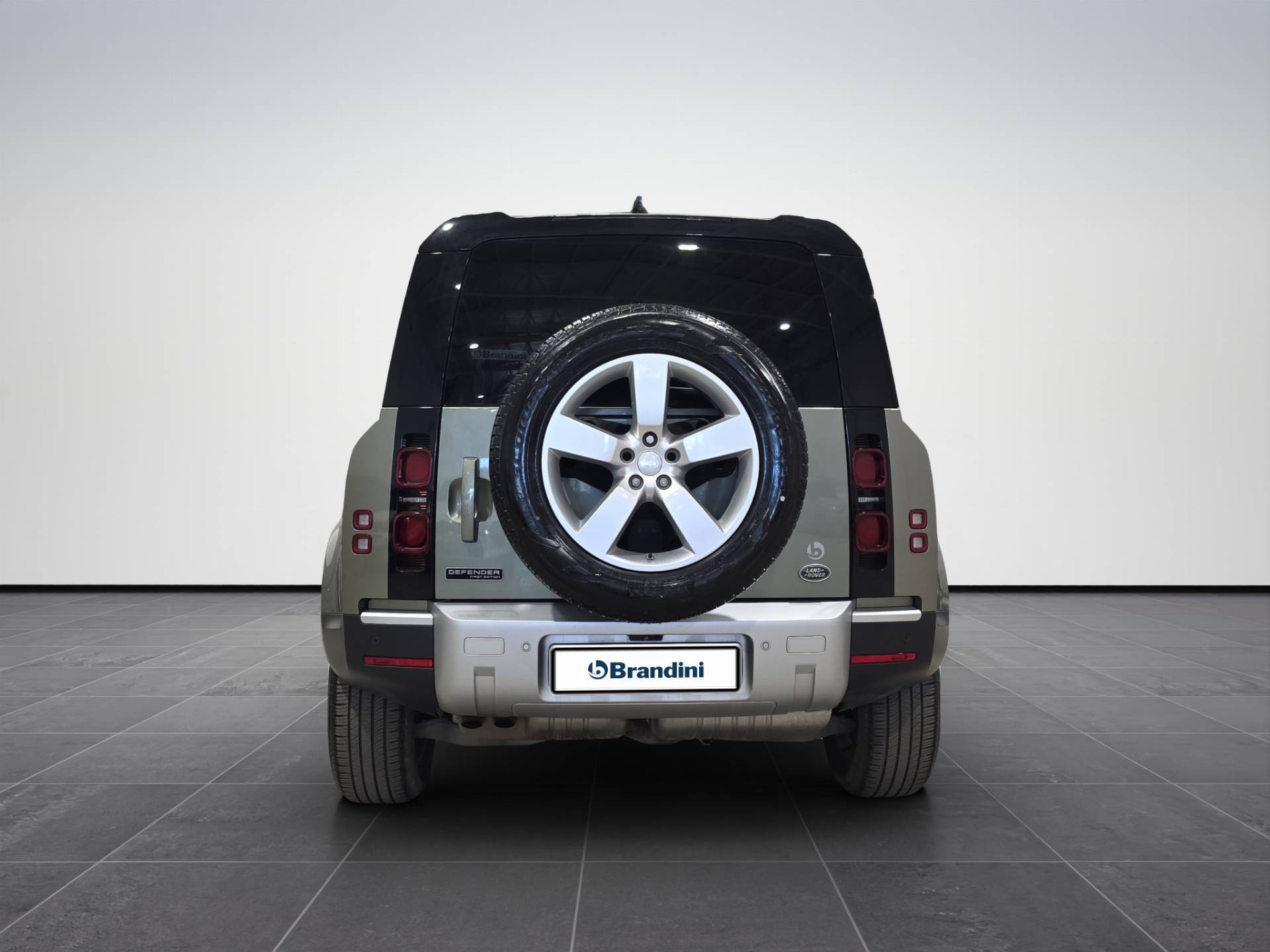 LAND ROVER Defender Defender 110 2.0d sd4 First Edition awd 240cv auto usata in pronta consegna - Brandini