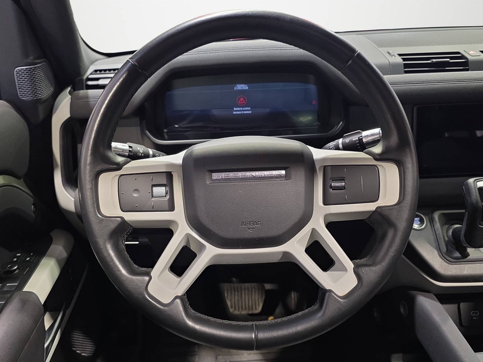 LAND ROVER Defender Defender 110 2.0d sd4 First Edition awd 240cv auto usata in pronta consegna - Brandini