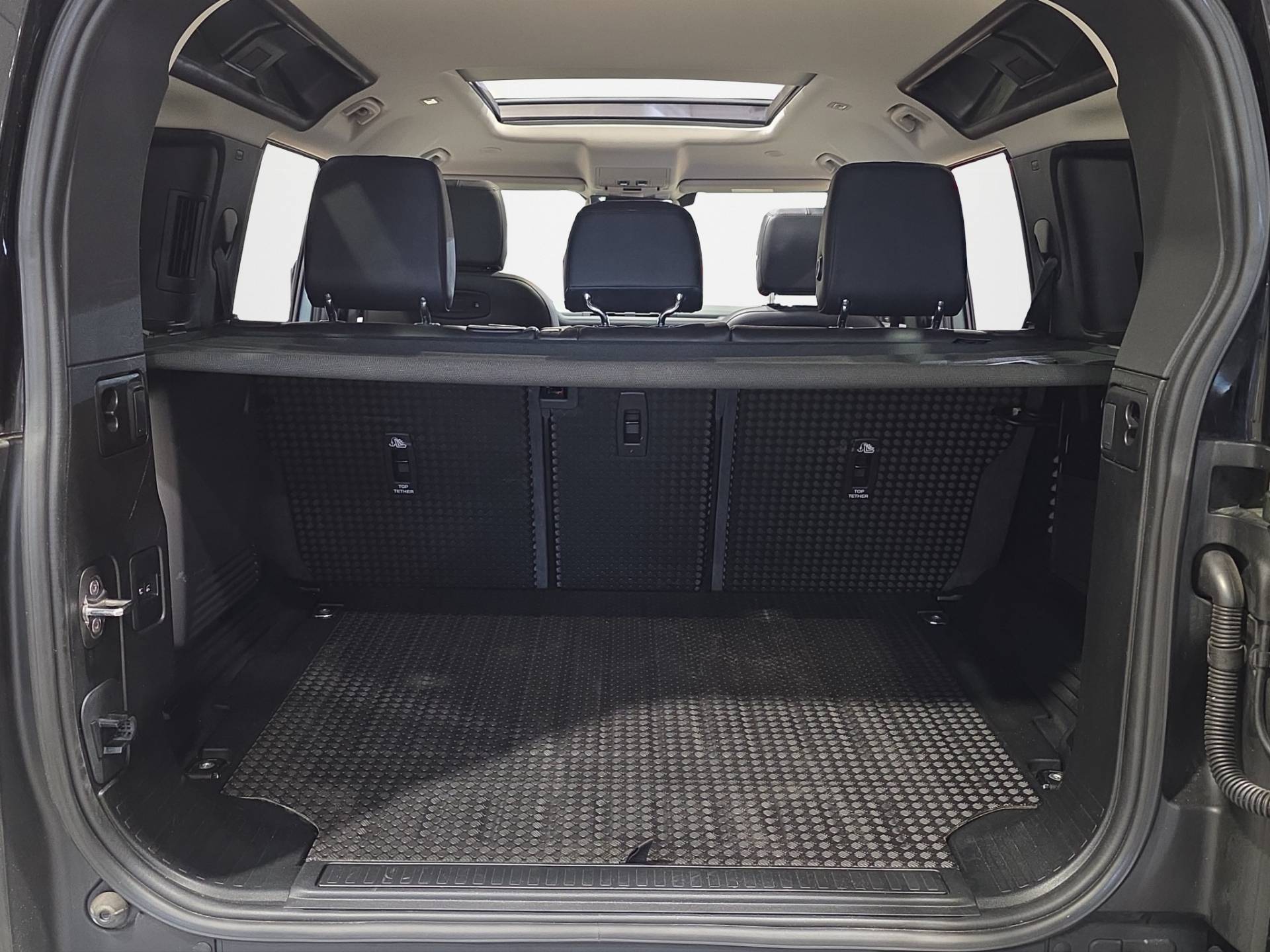 LAND ROVER Defender Defender 110 2.0d sd4 First Edition awd 240cv auto usata in pronta consegna - Brandini