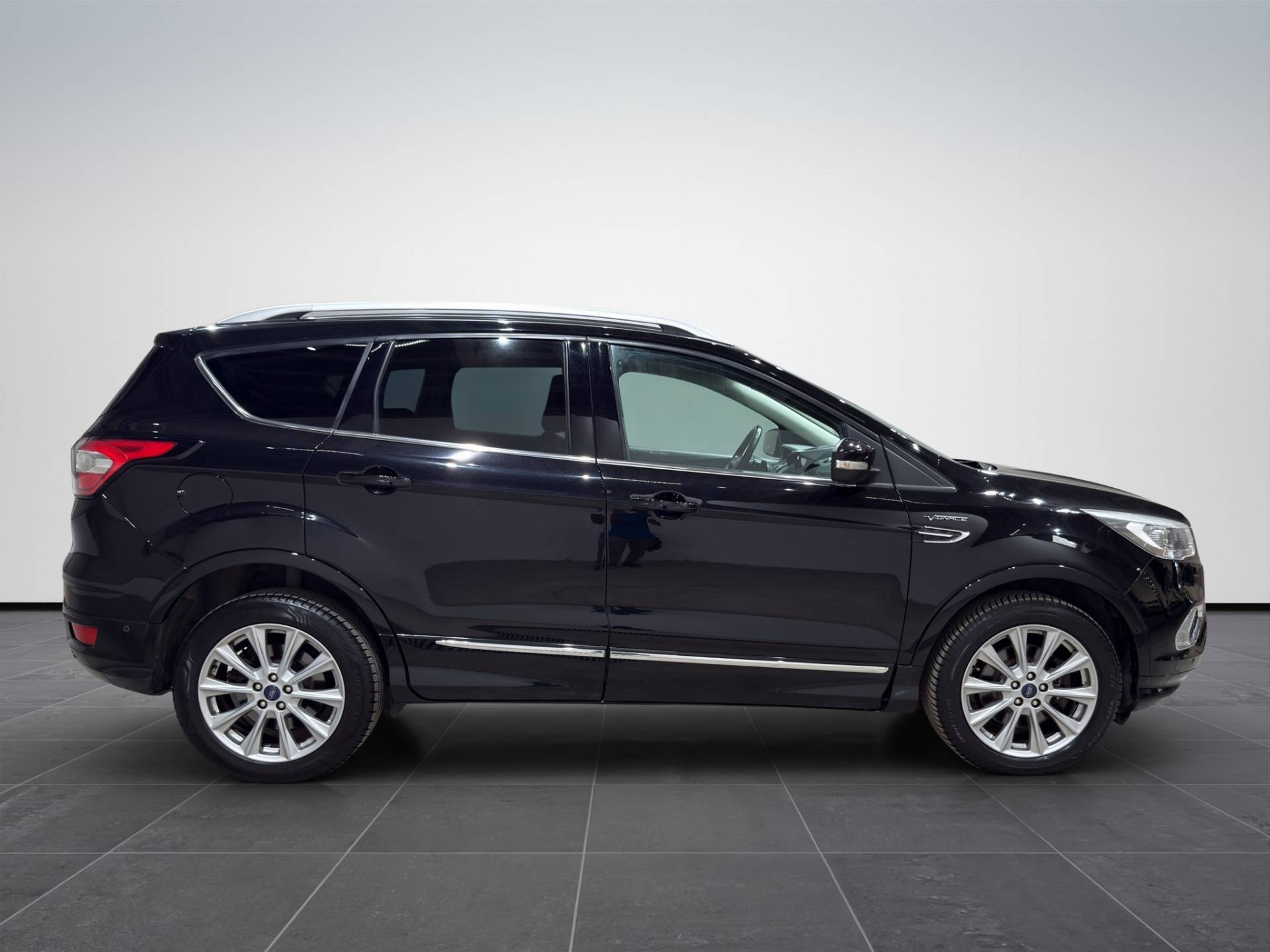 FORD Kuga Kuga 2.0 tdci Vignale s&s awd 150cv powershift usata in pronta consegna - Brandini