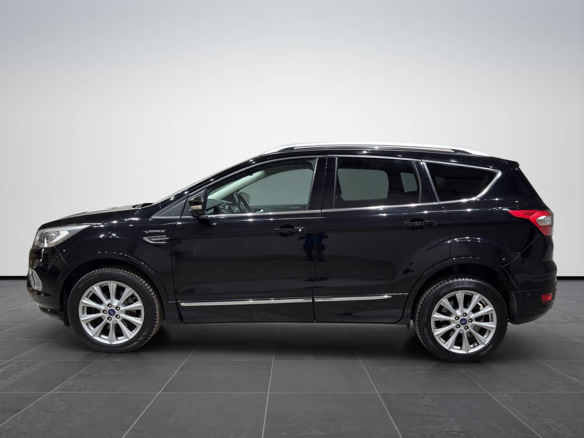 FORD Kuga Kuga 2.0 tdci Vignale s&s awd 150cv powershift usata in pronta consegna - Brandini