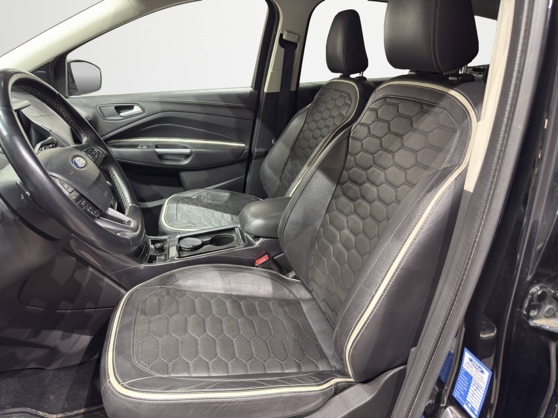 FORD Kuga Kuga 2.0 tdci Vignale s&s awd 150cv powershift usata in pronta consegna - Brandini