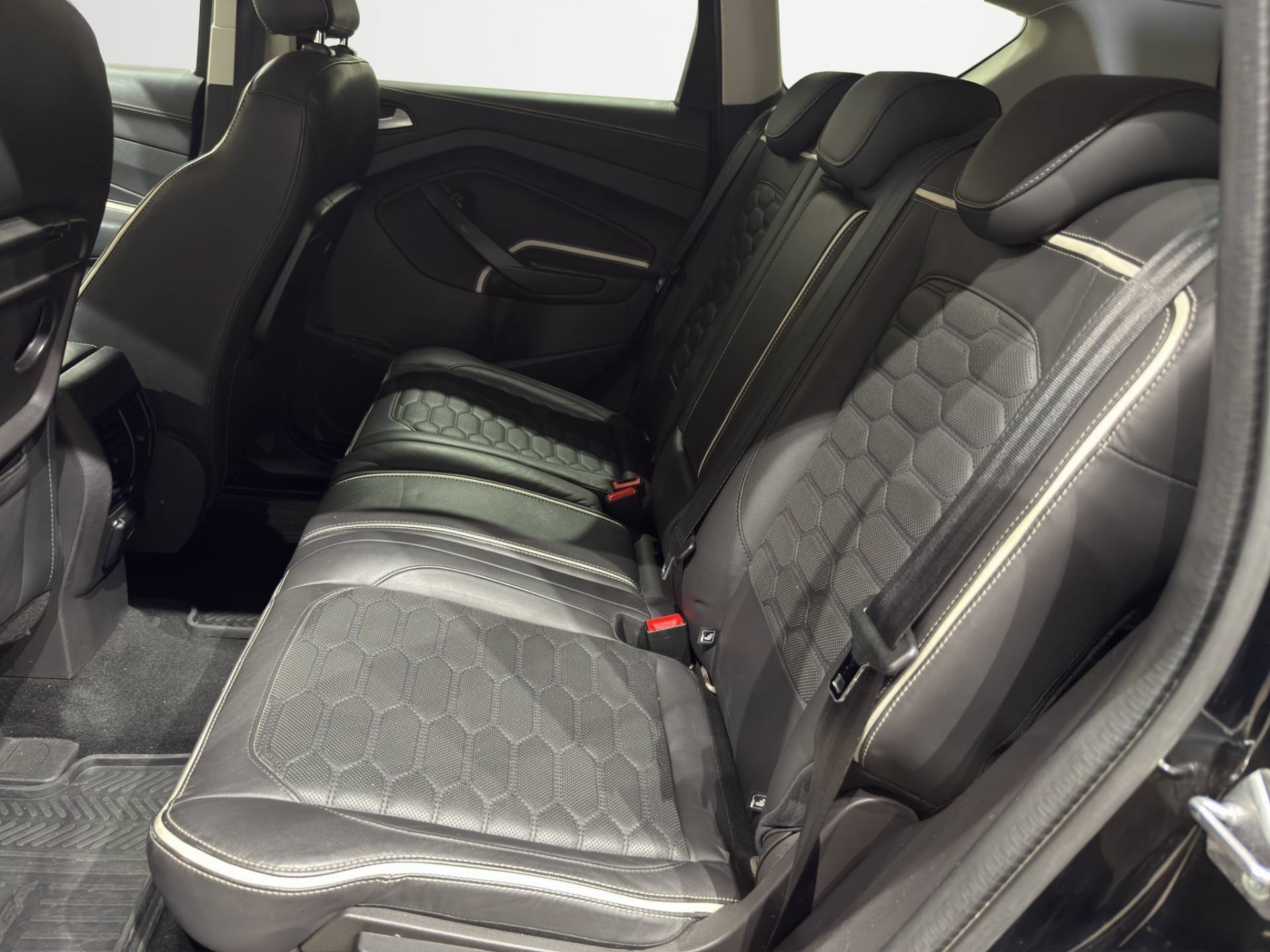 FORD Kuga Kuga 2.0 tdci Vignale s&s awd 150cv powershift usata in pronta consegna - Brandini