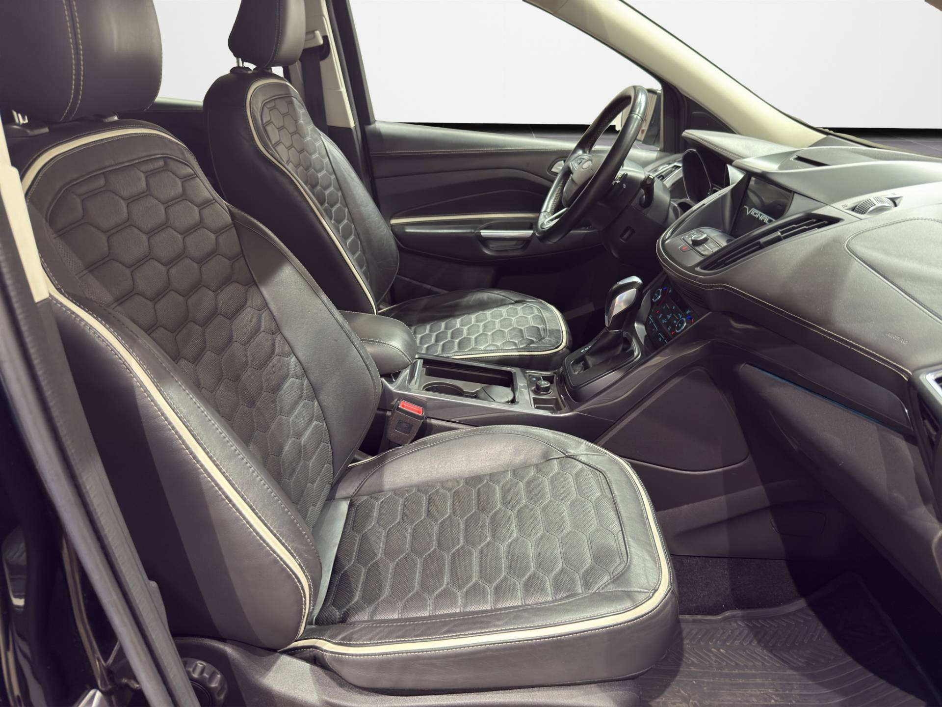 FORD Kuga Kuga 2.0 tdci Vignale s&s awd 150cv powershift usata in pronta consegna - Brandini