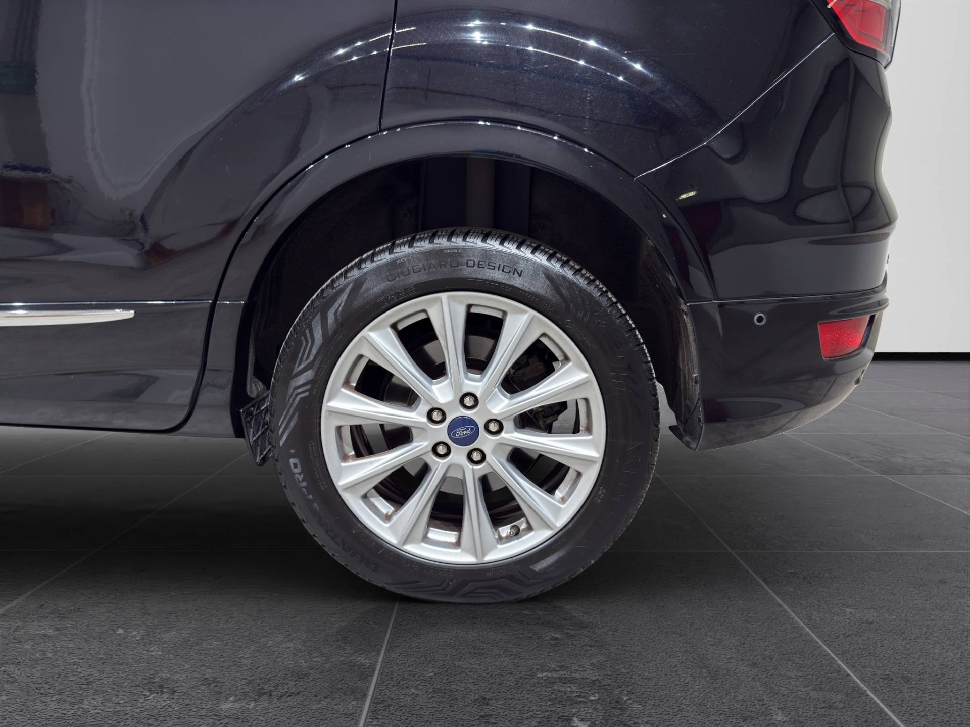 FORD Kuga Kuga 2.0 tdci Vignale s&s awd 150cv powershift usata in pronta consegna - Brandini