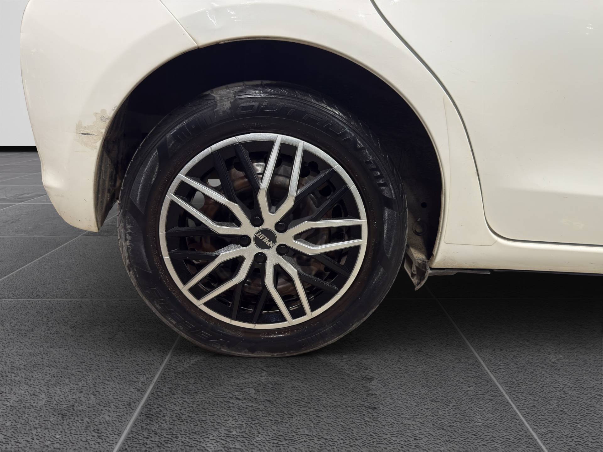TOYOTA Yaris Yaris 1.4 d-4d Style 5p usata in pronta consegna - Brandini
