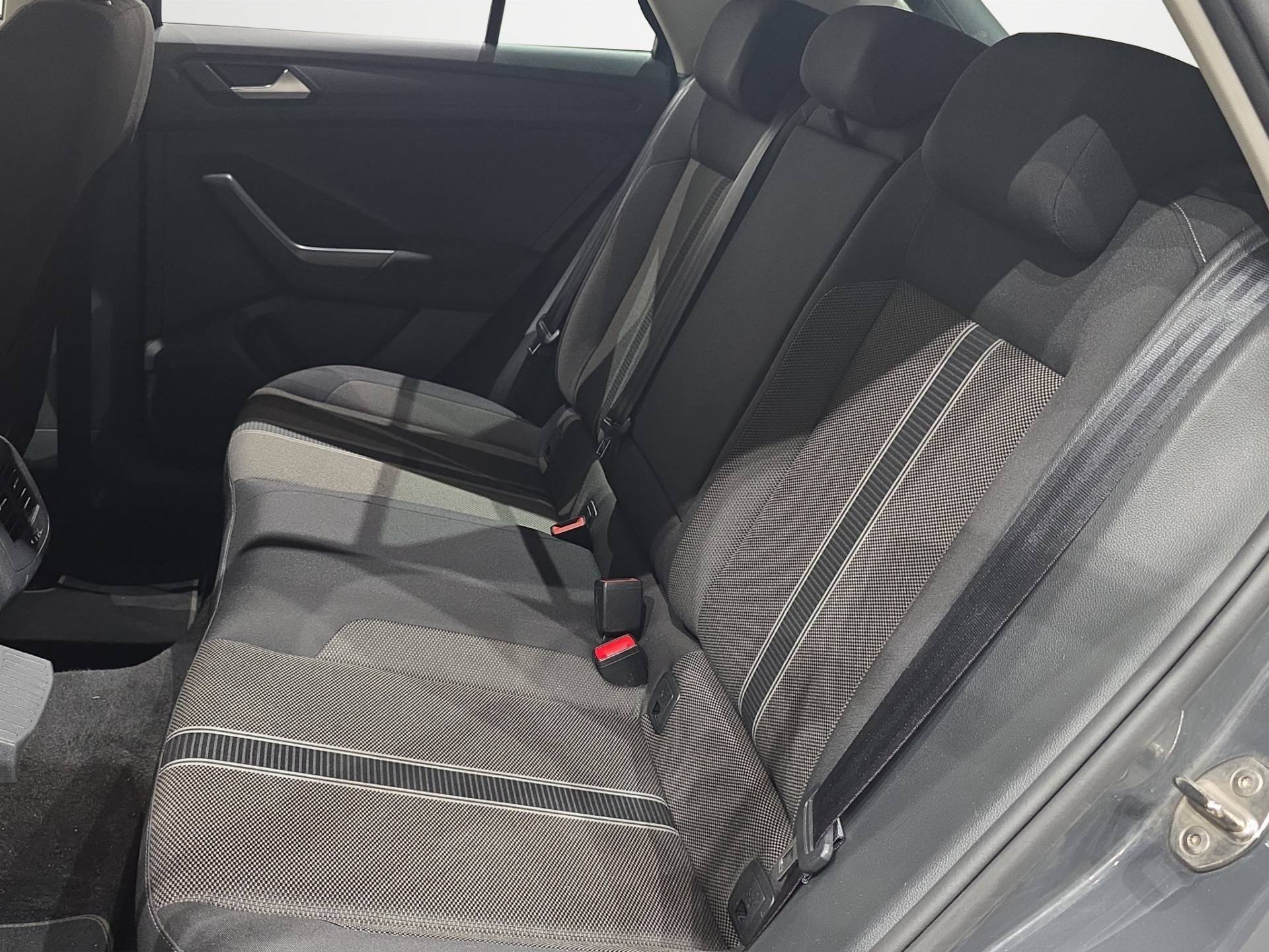 Auto Venduta - VOLKSWAGEN T-Roc T-Roc 1.0 tsi Style 115cv usata in pronta consegna - Brandini