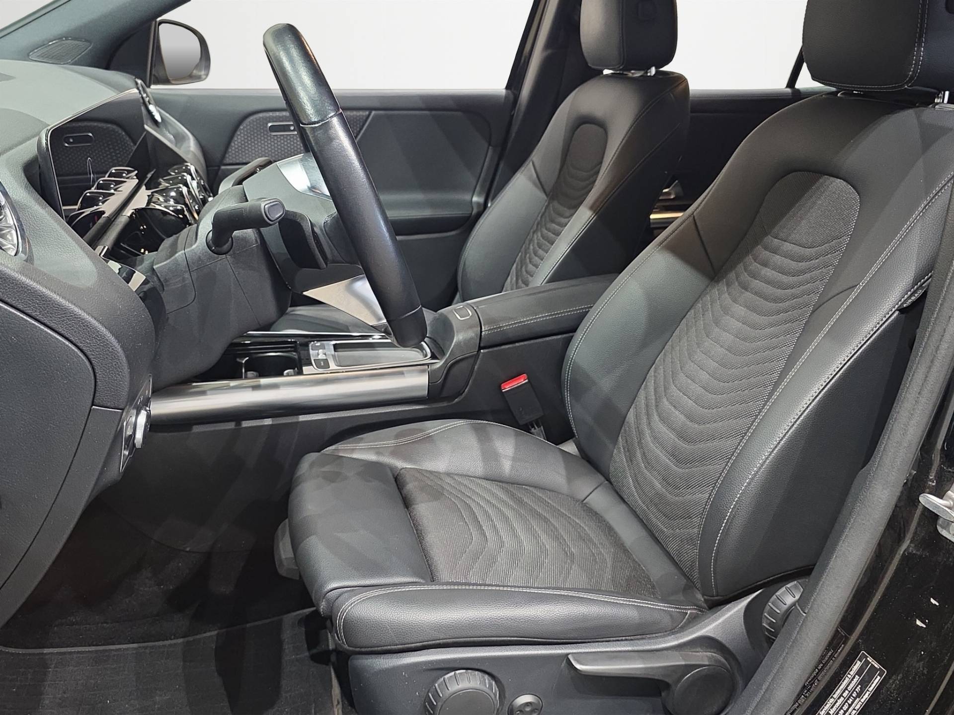 MERCEDES GLA GLA 200 d Advanced auto usata in pronta consegna - Brandini