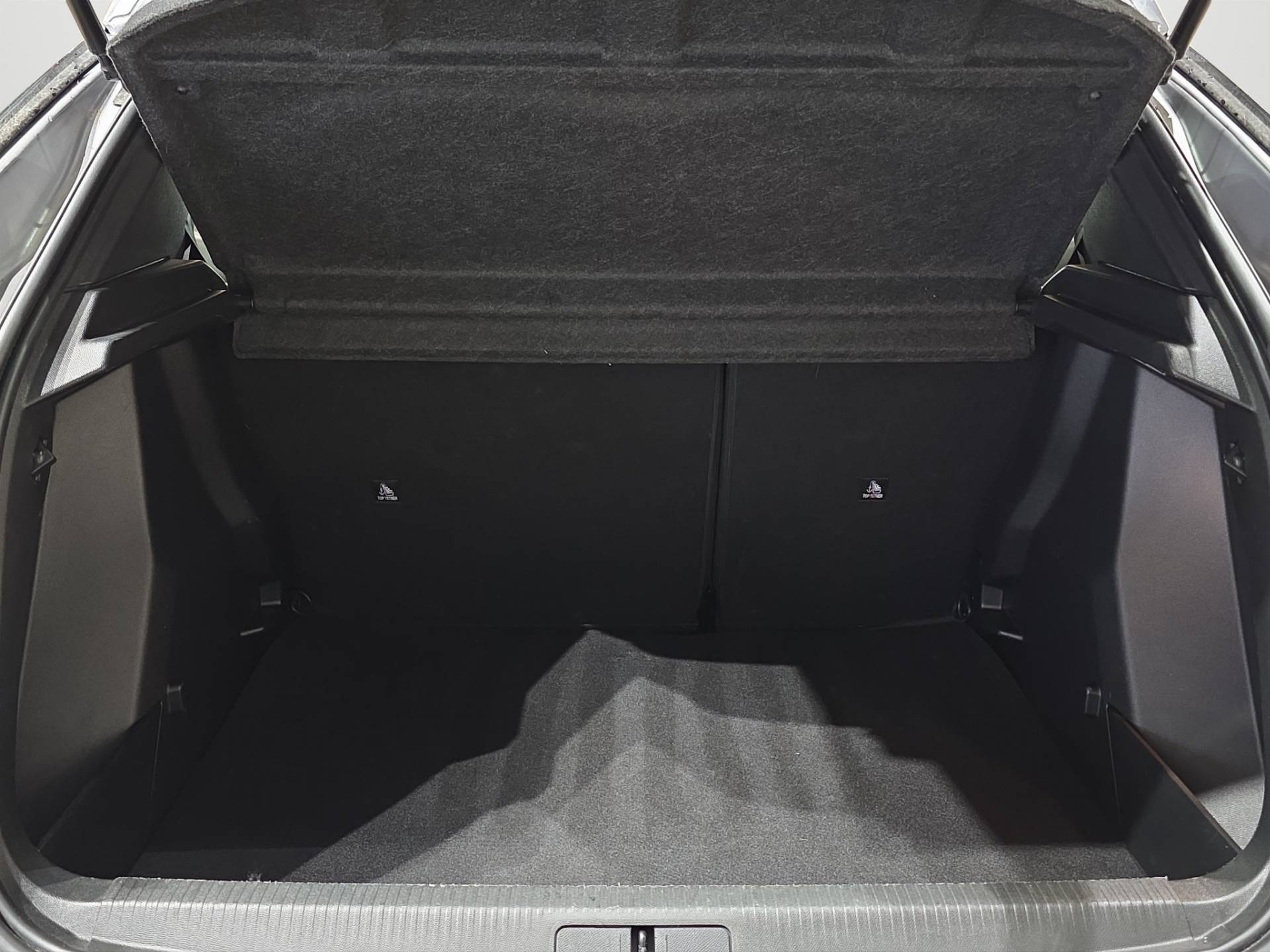 PEUGEOT 2008 2008 1.2 hybrid Allure 136cv e-dcs6 usata in pronta consegna - Brandini