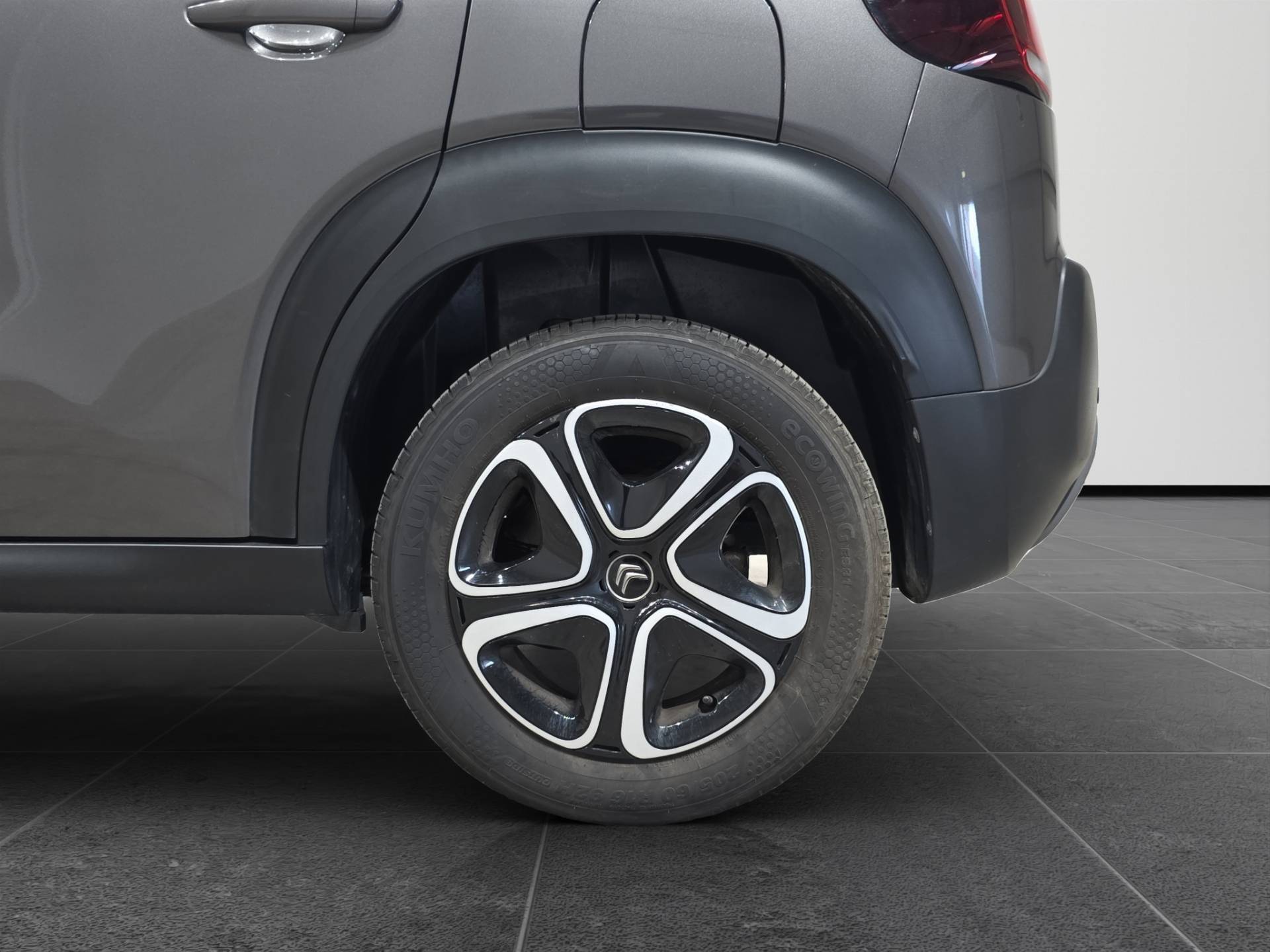 CITROEN C3 Aircross C3 Aircross 1.5 bluehdi Shine s&s 110cv usata in pronta consegna - Brandini