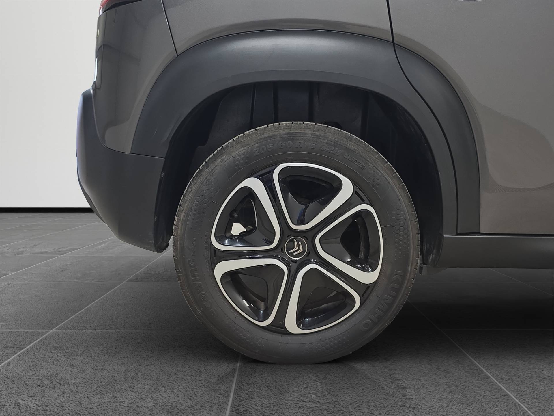 CITROEN C3 Aircross C3 Aircross 1.5 bluehdi Shine s&s 110cv usata in pronta consegna - Brandini