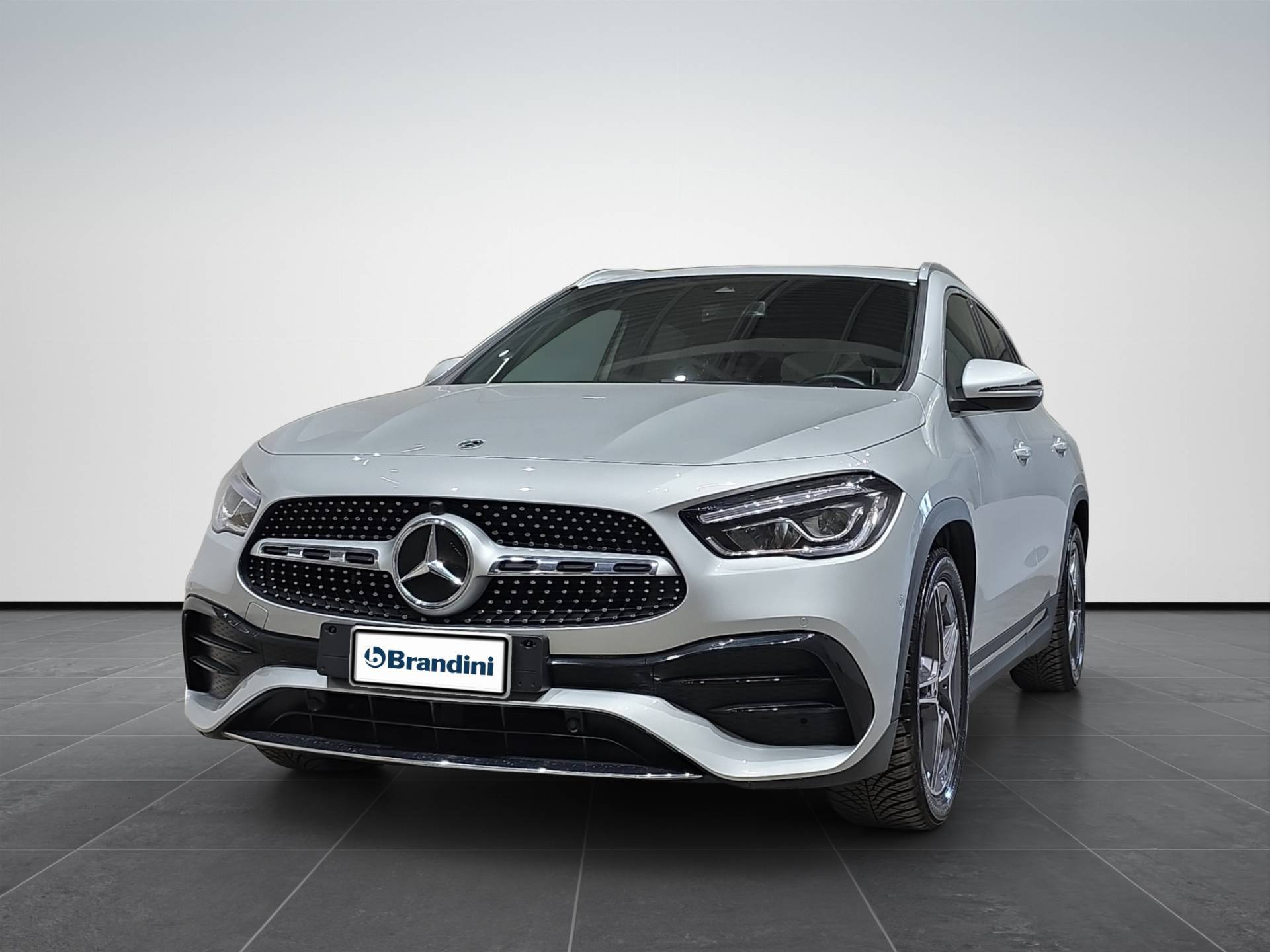 MERCEDES GLA GLA 180 d Premium auto usata in pronta consegna - Brandini
