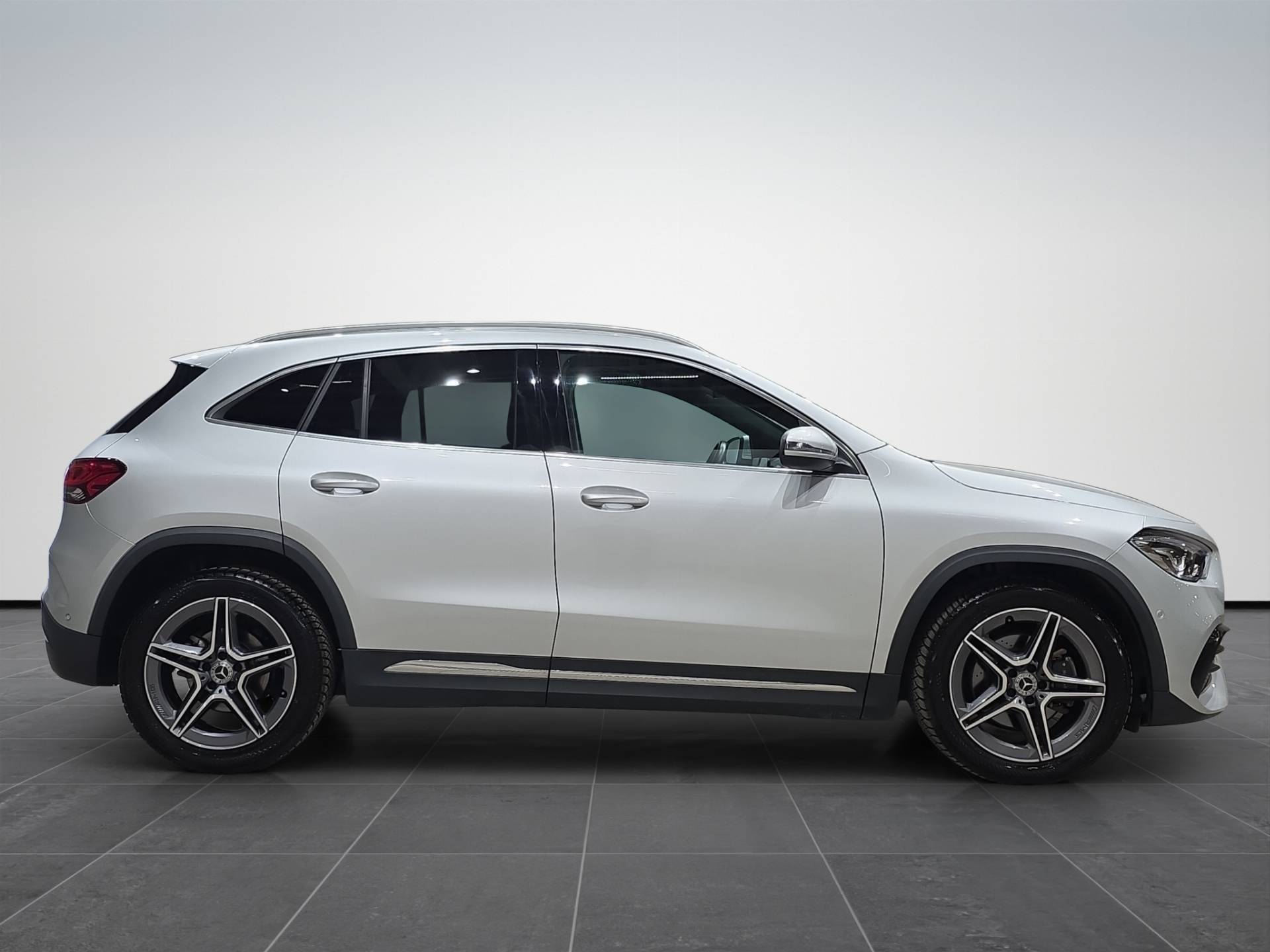 MERCEDES GLA GLA 180 d Premium auto usata in pronta consegna - Brandini