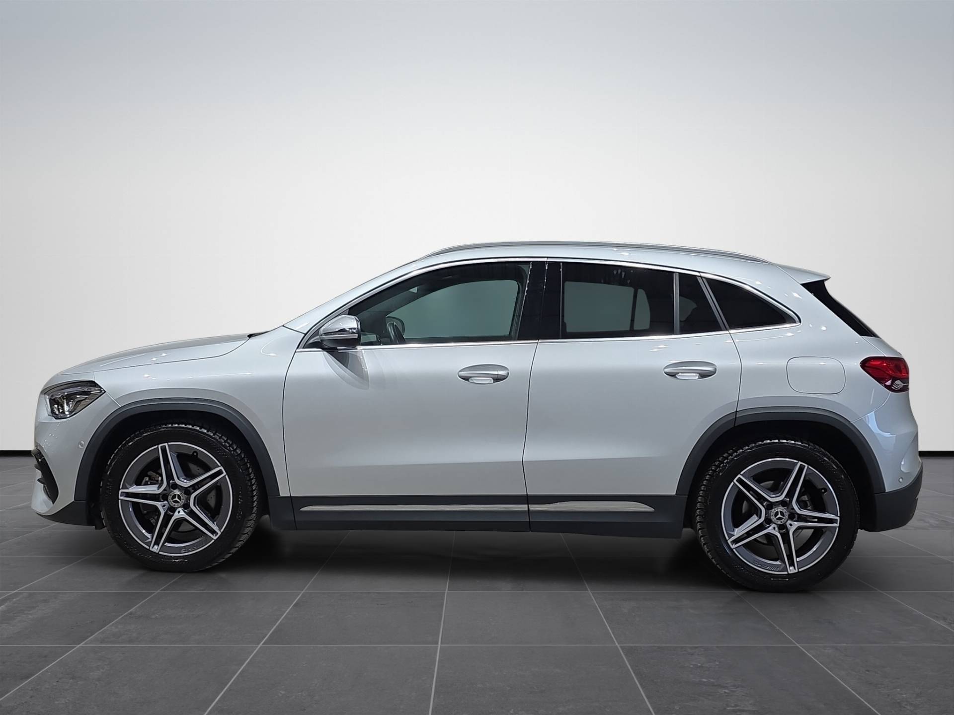 MERCEDES GLA GLA 180 d Premium auto usata in pronta consegna - Brandini