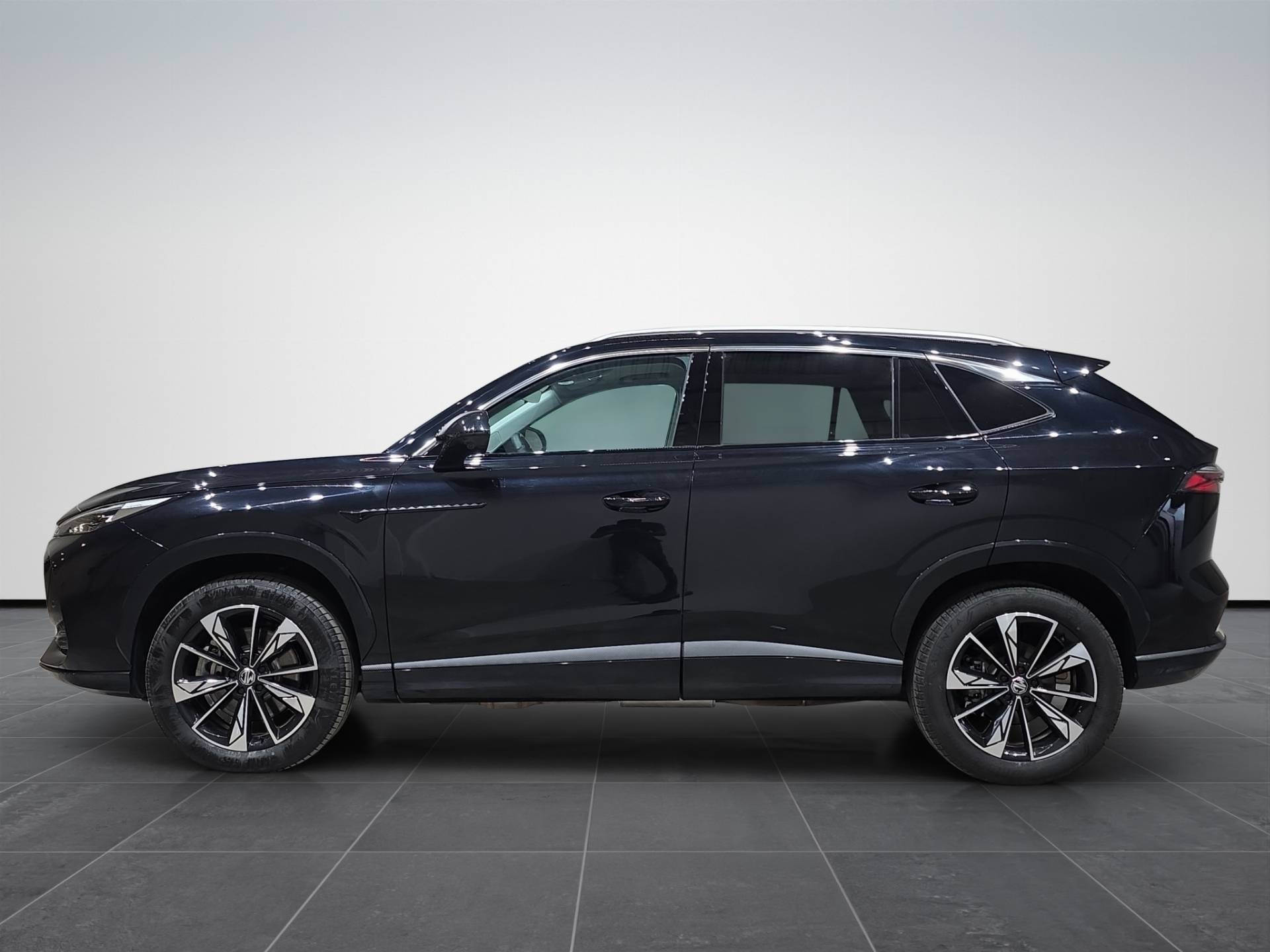 Auto Venduta - MG HS HS 1.5 hybrid+ Luxury auto usata in pronta consegna - Brandini