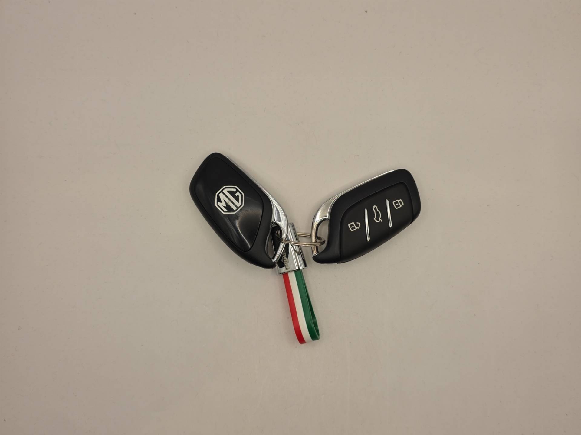 Auto Venduta - MG HS HS 1.5 hybrid+ Luxury auto usata in pronta consegna - Brandini