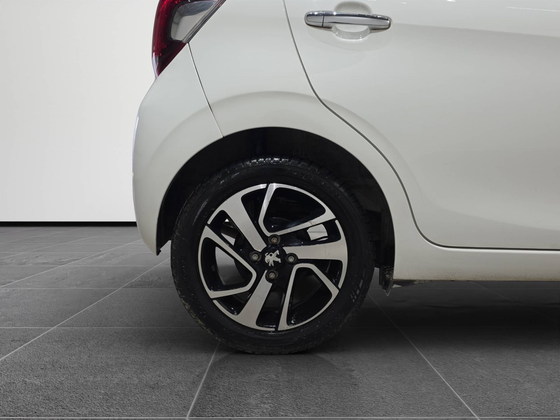 PEUGEOT 108 108 3p 1.0 12v Allure etg5 usata in pronta consegna - Brandini