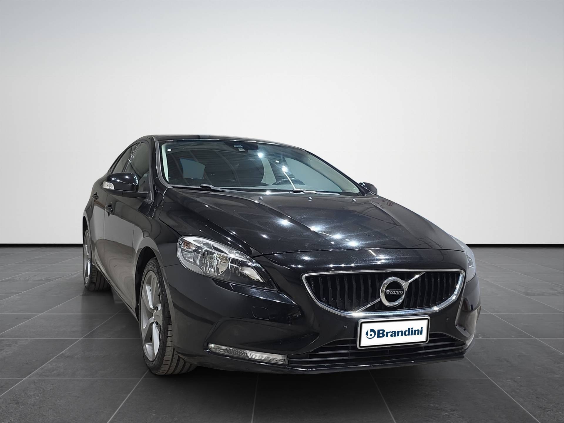 Auto Venduta - VOLVO V40 V40 2.0 d2 eco Kinetic my18 usata in pronta consegna - Brandini
