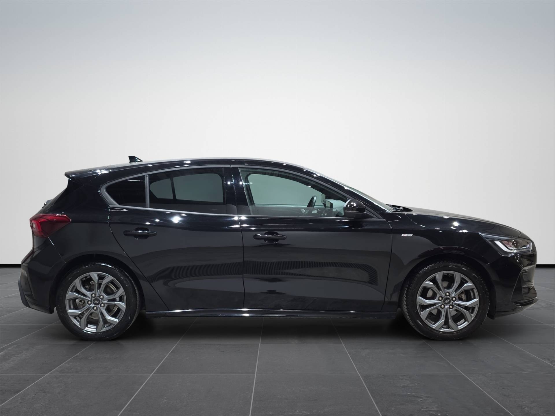 FORD Focus Focus 1.0 ecoboost hybrid ST-Line 125cv usata in pronta consegna - Brandini