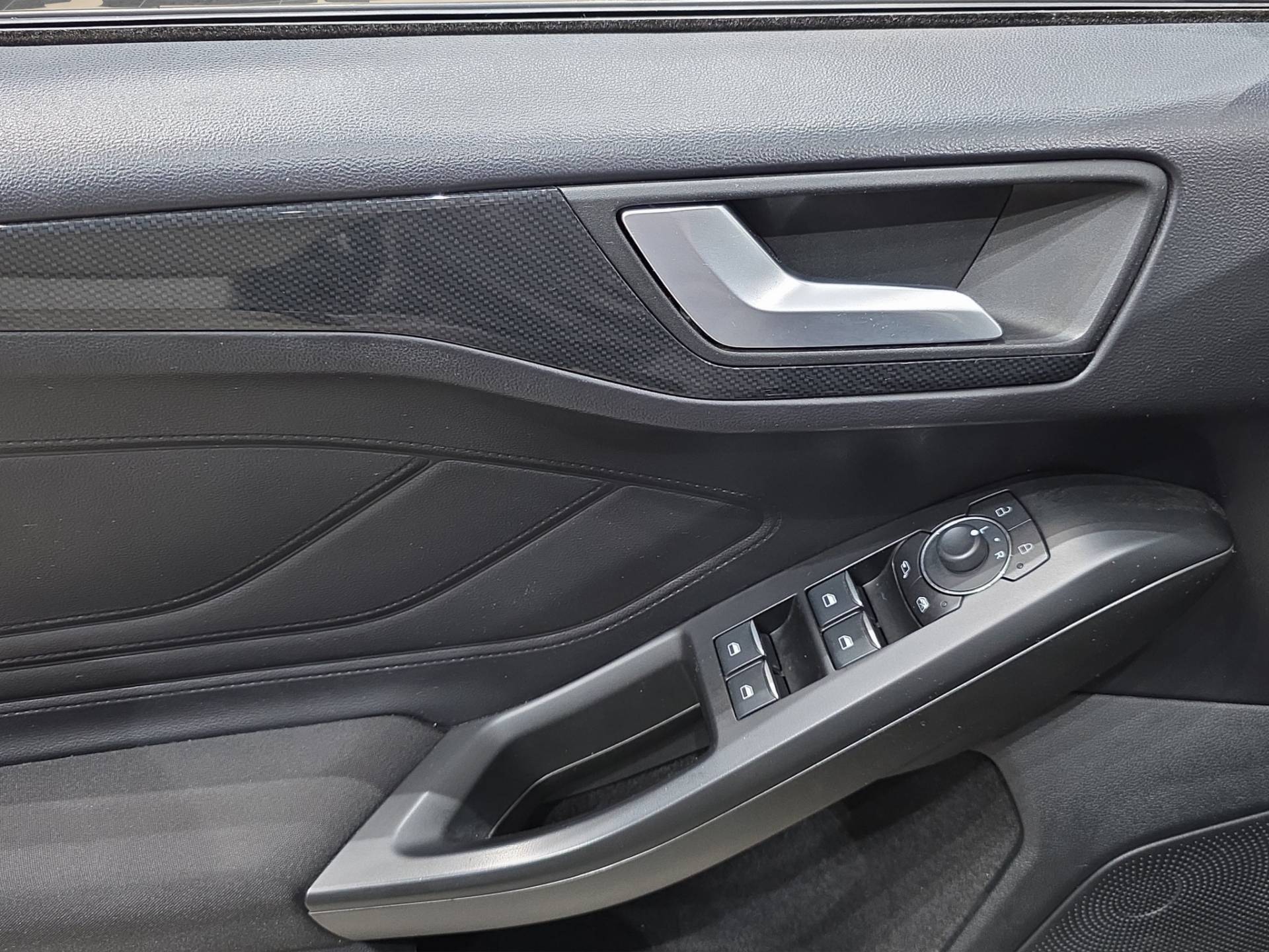 FORD Focus Focus 1.0 ecoboost hybrid ST-Line 125cv usata in pronta consegna - Brandini
