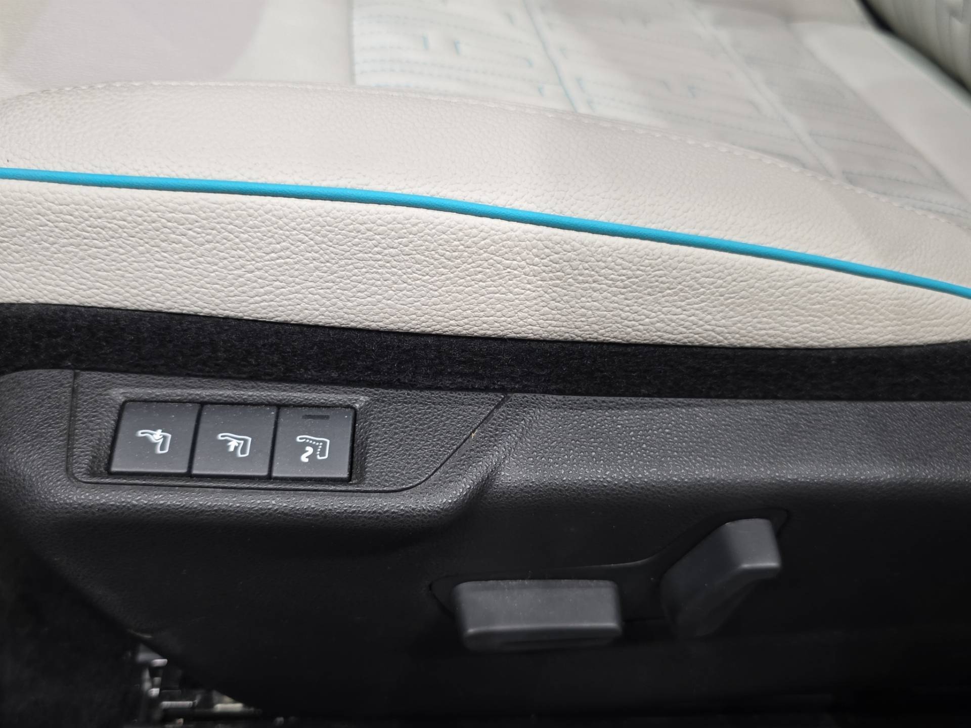 Auto Venduta - FIAT 600 600 1.2 hybrid La Prima usata in pronta consegna - Brandini