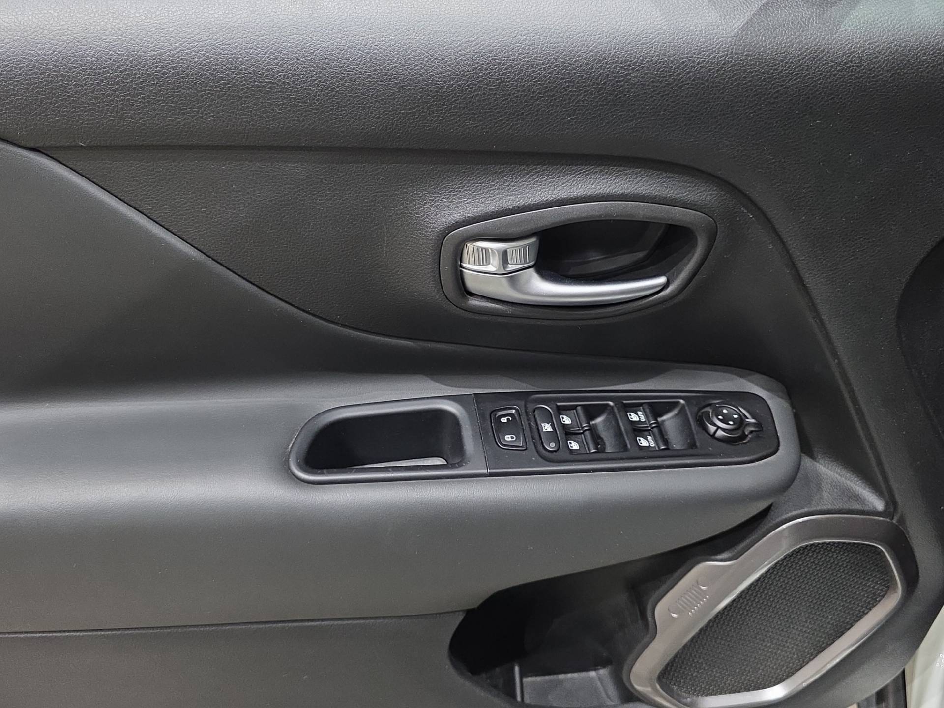 JEEP Renegade Renegade 1.6 mjt Longitude 2wd 130cv usata in pronta consegna - Brandini