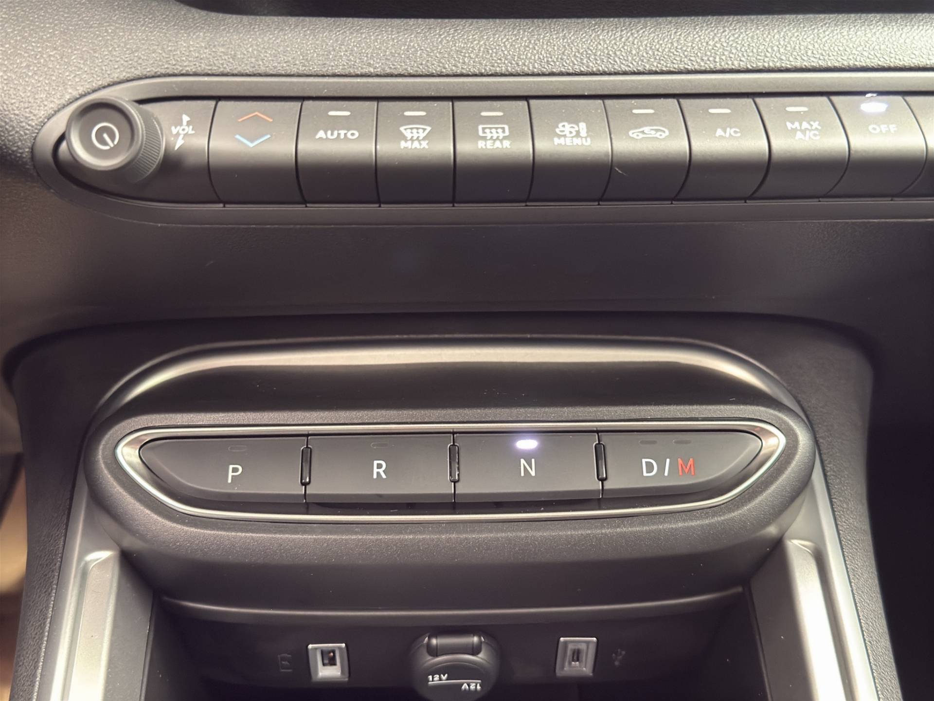JEEP Avenger Avenger 1.2 turbo e-hybrid Altitude fwd 100cv edct6 usata in pronta consegna - Brandini
