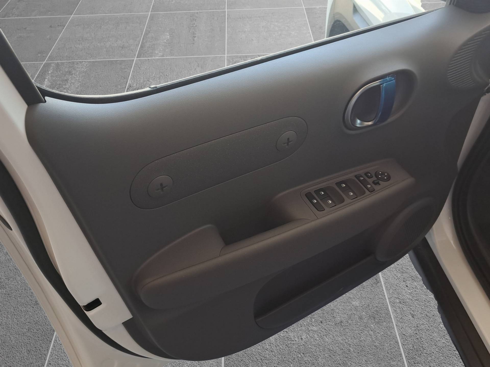 HYUNDAI Inster Inster Cross 49kWh Safety Pack usata in pronta consegna - Brandini