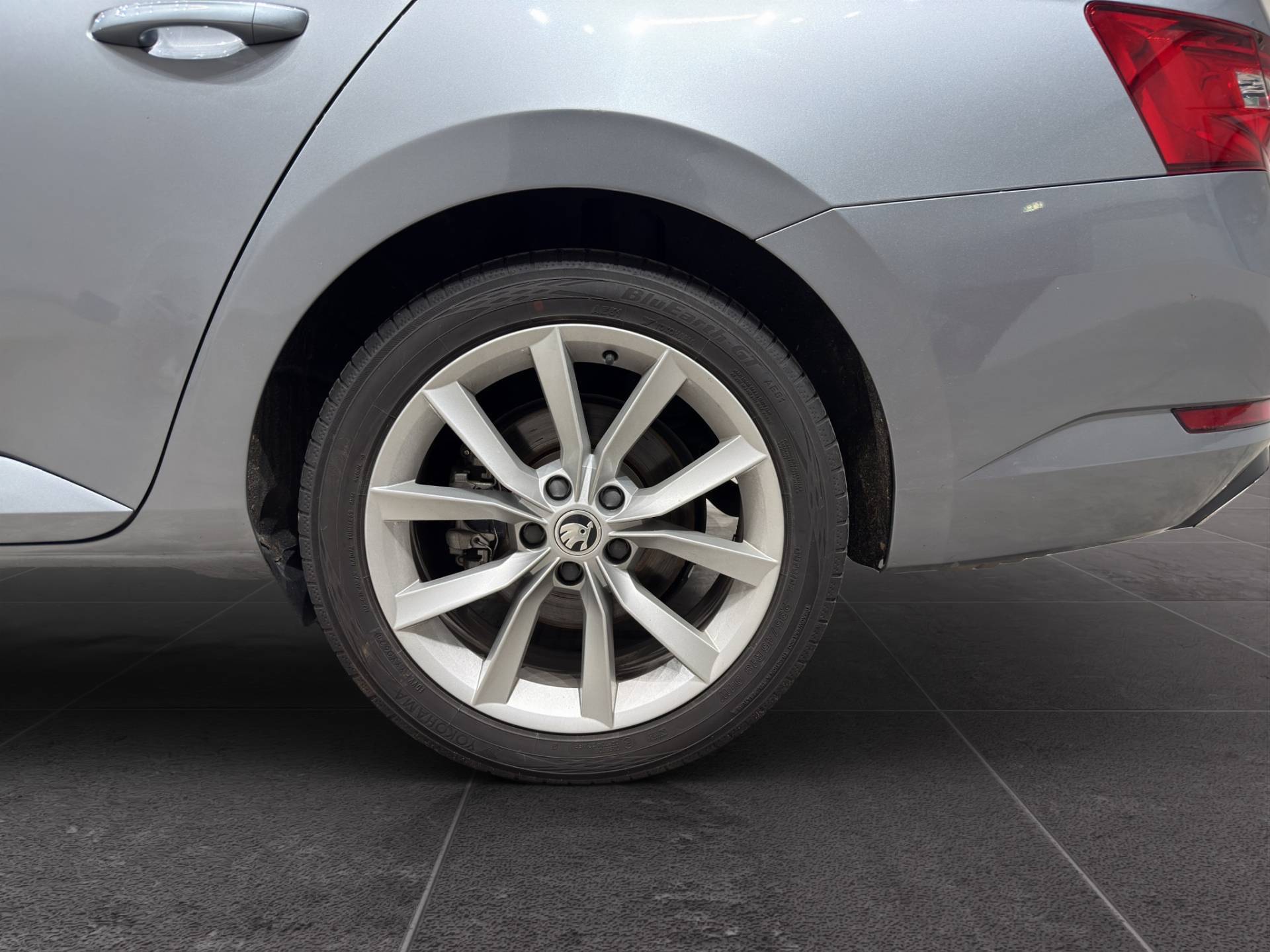 SKODA Superb Superb Wagon 2.0 tdi Style 4x4 190cv dsg my18 usata in pronta consegna - Brandini