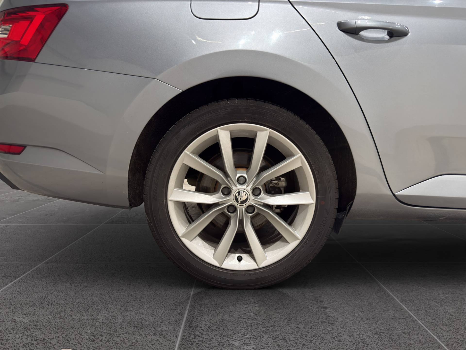 SKODA Superb Superb Wagon 2.0 tdi Style 4x4 190cv dsg my18 usata in pronta consegna - Brandini
