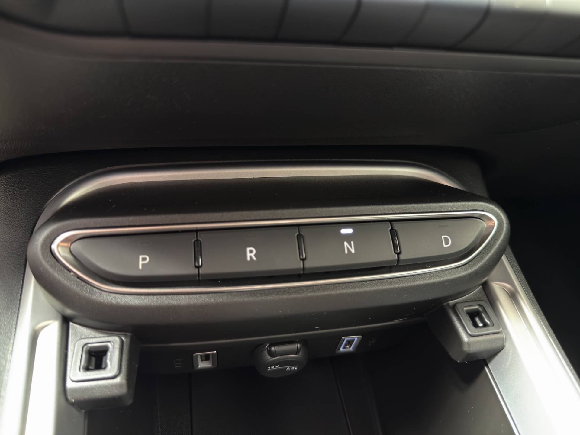 Auto Venduta - JEEP Avenger Avenger 1.2 turbo e-hybrid Altitude fwd 100cv edct6 usata in pronta consegna - Brandini