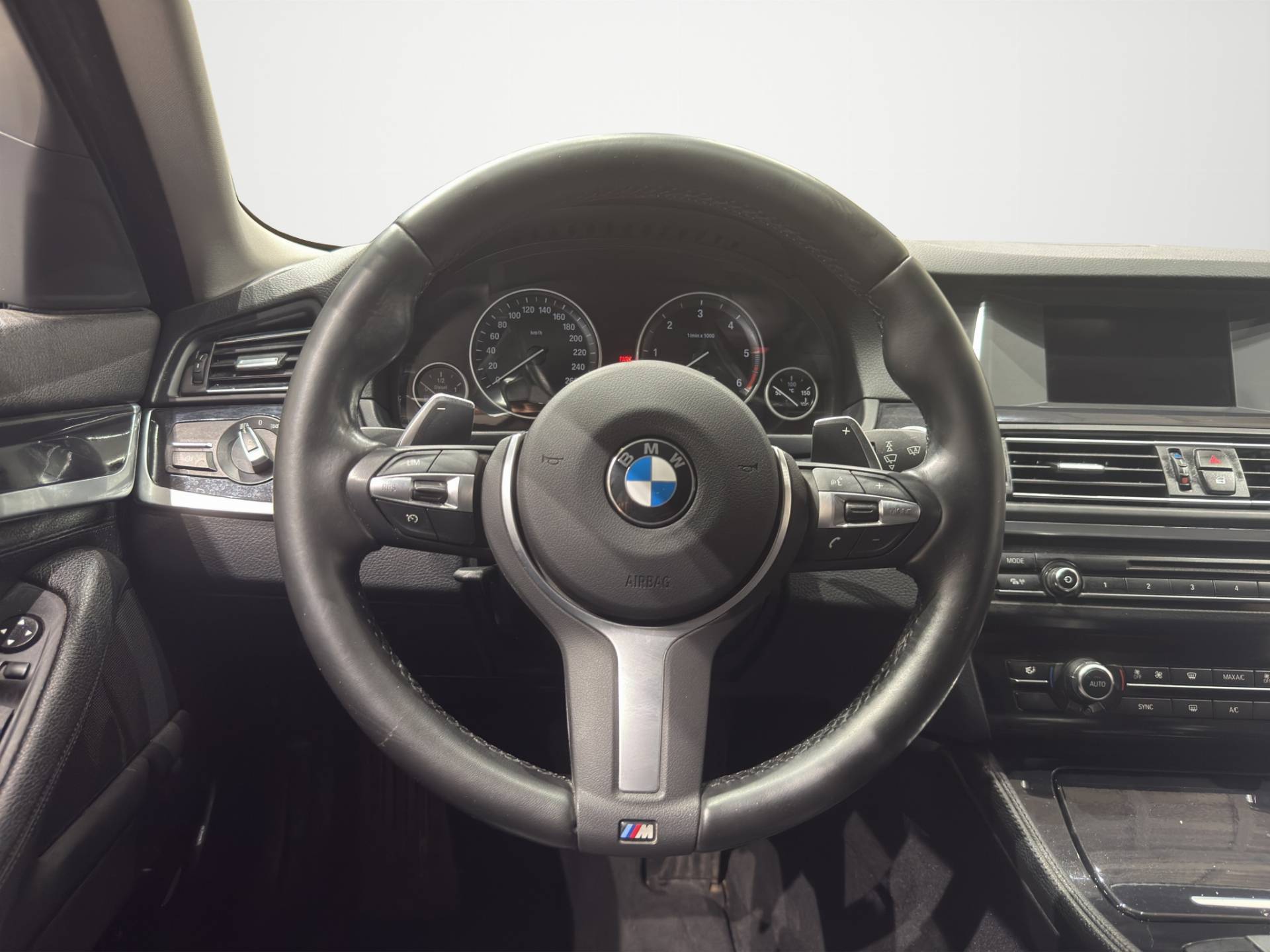 BMW Serie 5 Touring 520d Touring Business 190cv auto usata in pronta consegna - Brandini