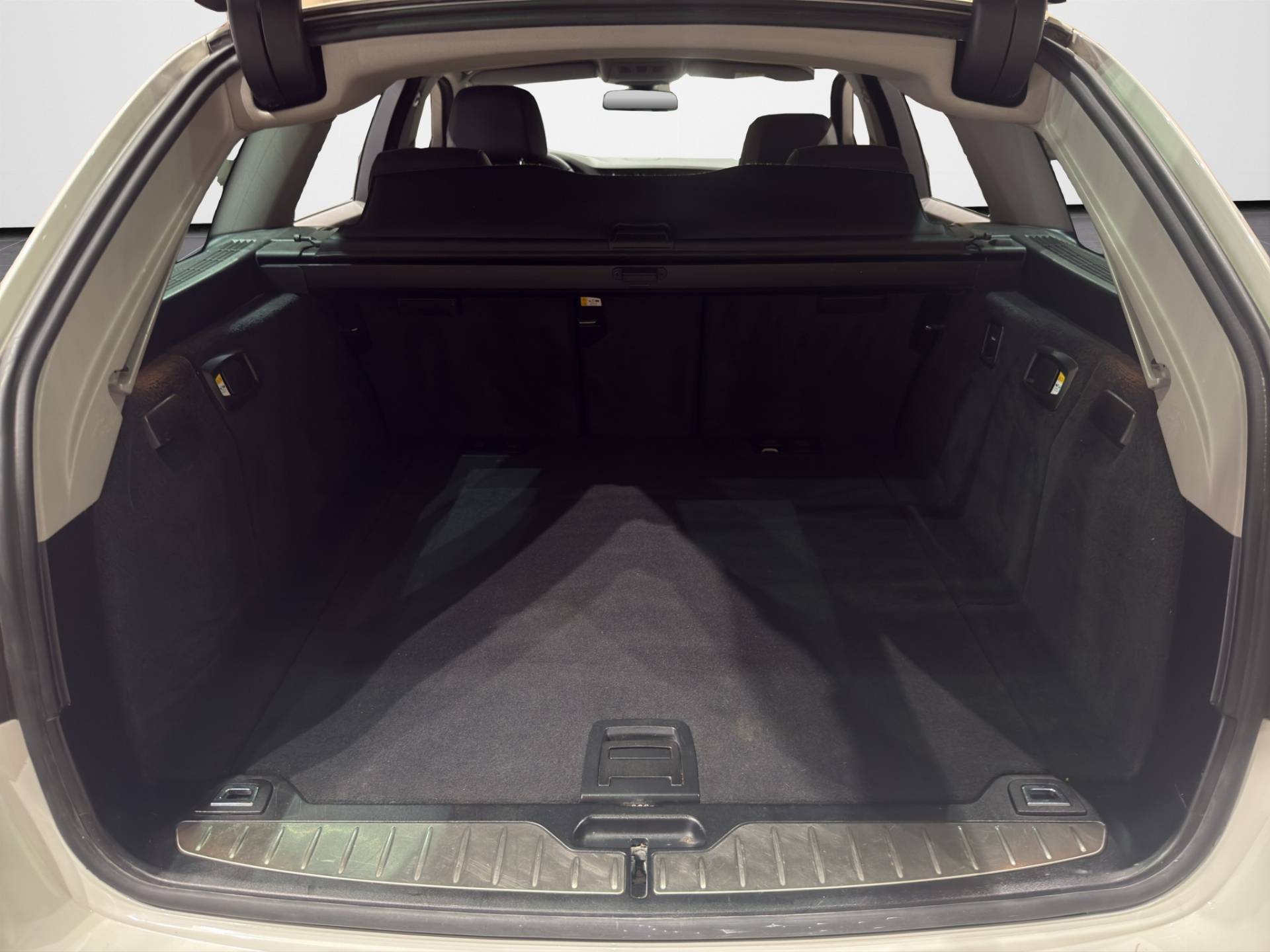 BMW Serie 5 Touring 520d Touring Business 190cv auto usata in pronta consegna - Brandini