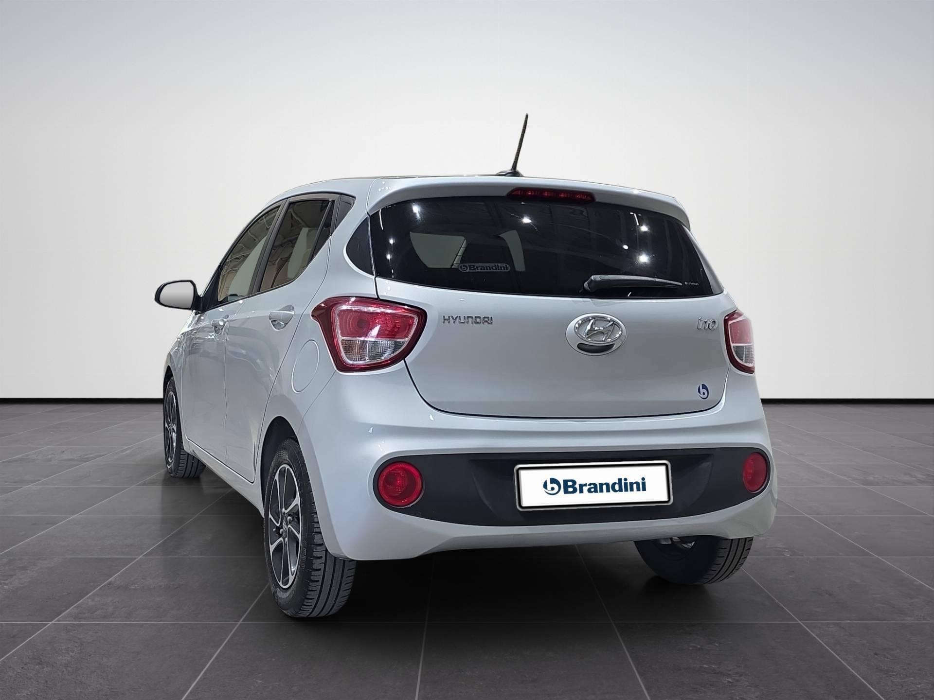 Auto Venduta - HYUNDAI I10 i10 1.0 Tech my19 usata in pronta consegna - Brandini