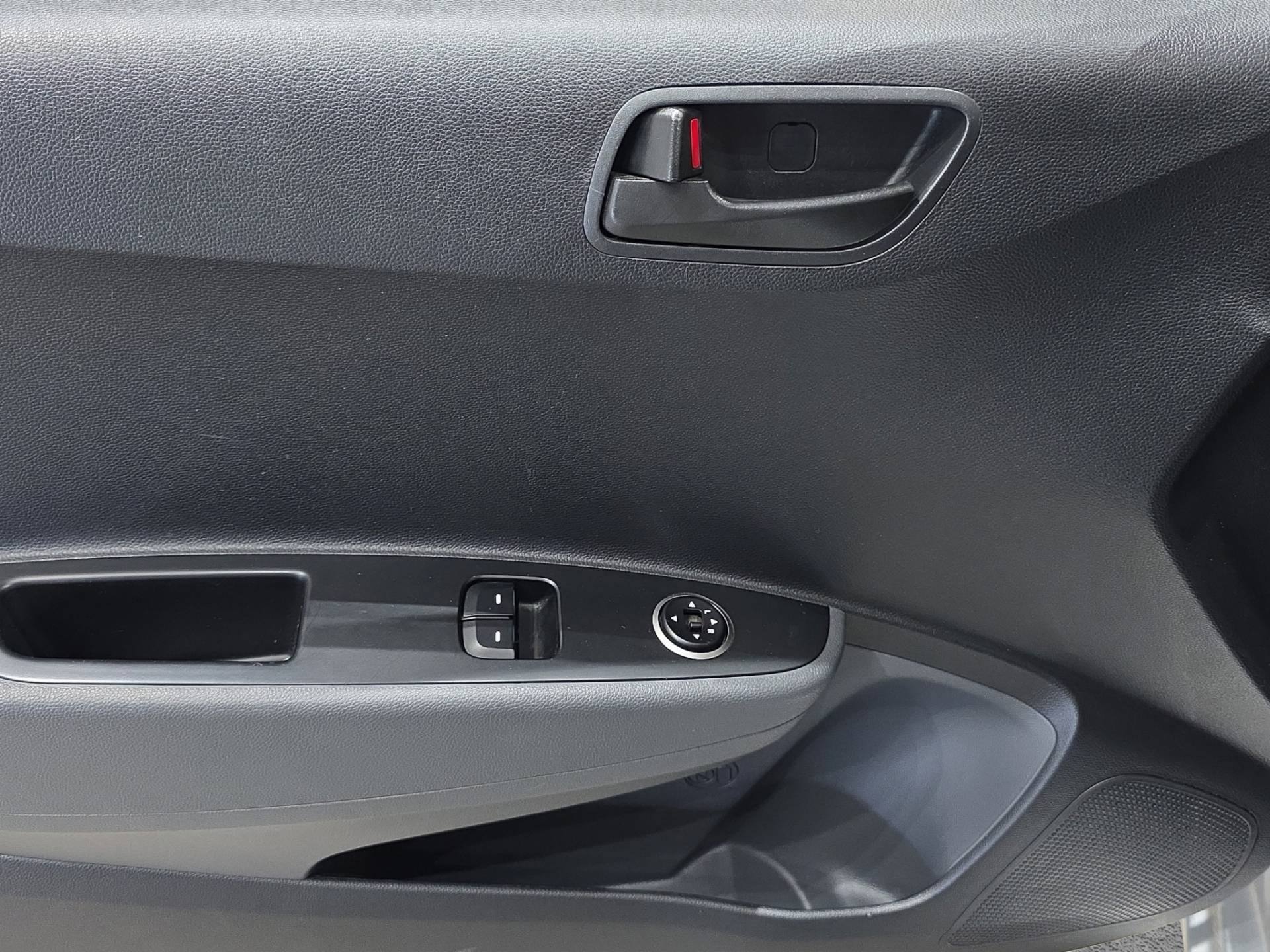 Auto Venduta - HYUNDAI I10 i10 1.0 Tech my19 usata in pronta consegna - Brandini