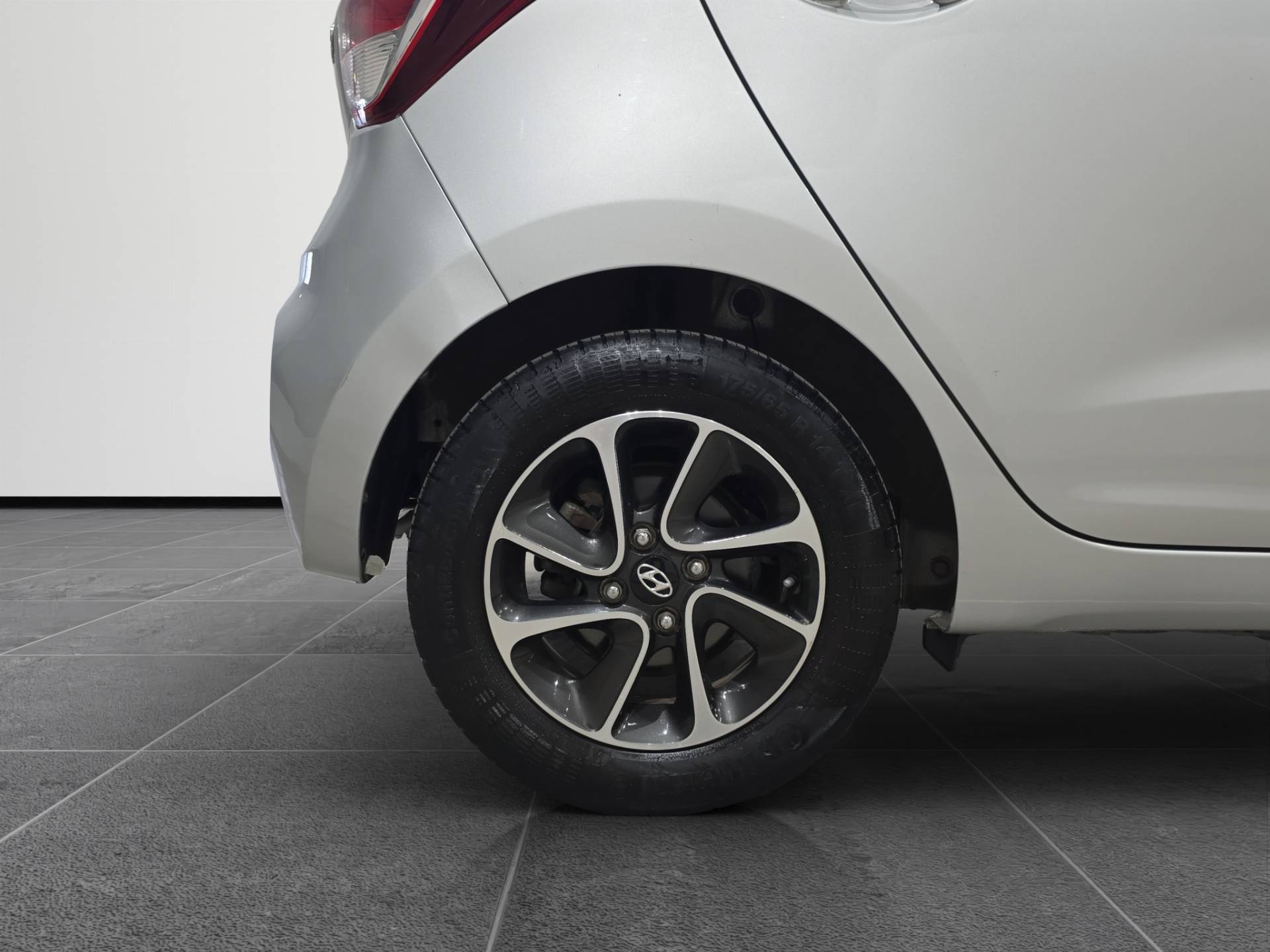 Auto Venduta - HYUNDAI I10 i10 1.0 Tech my19 usata in pronta consegna - Brandini