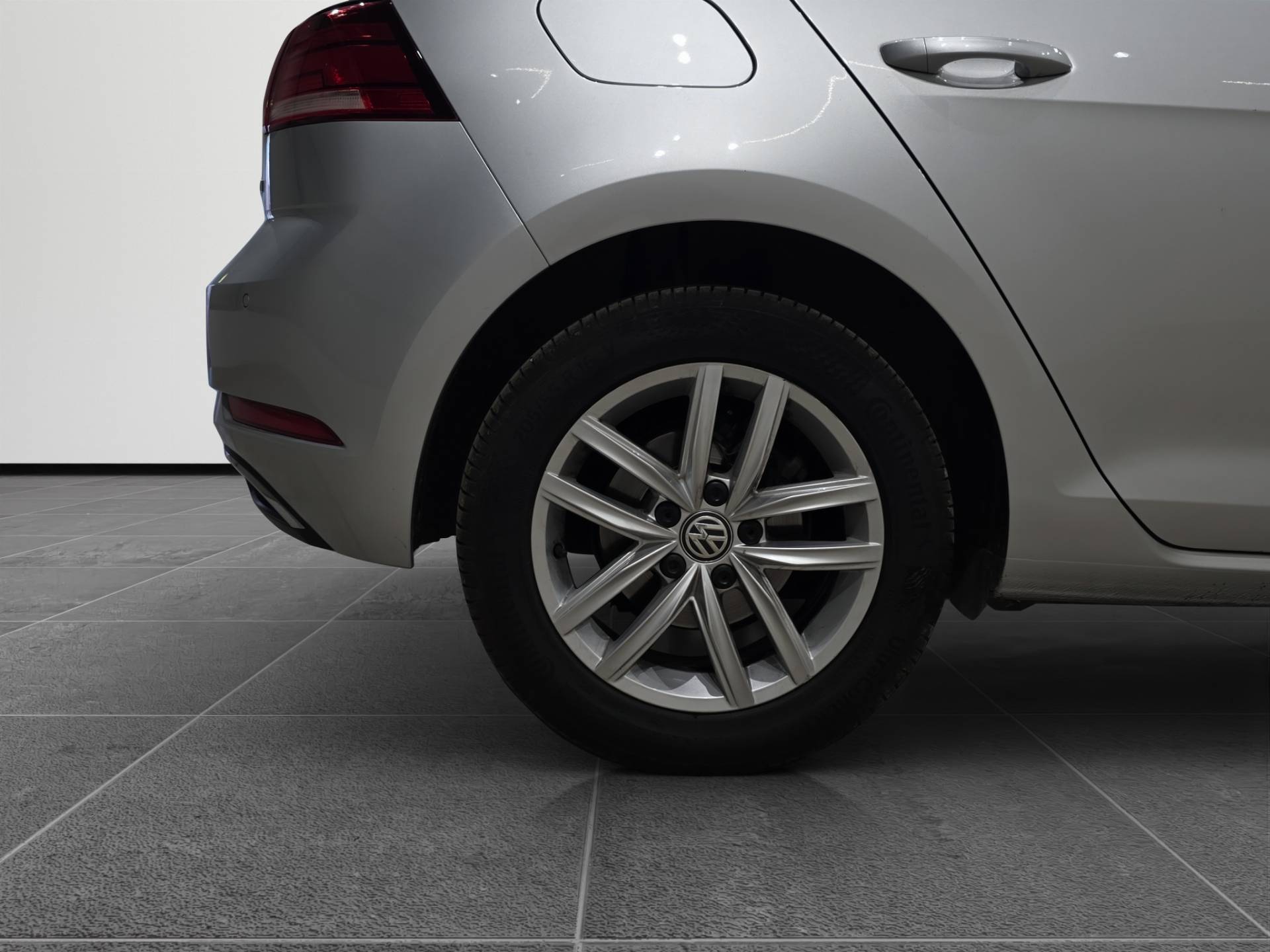 VOLKSWAGEN Golf Golf 5p 1.5 tgi Business 130cv usata in pronta consegna - Brandini