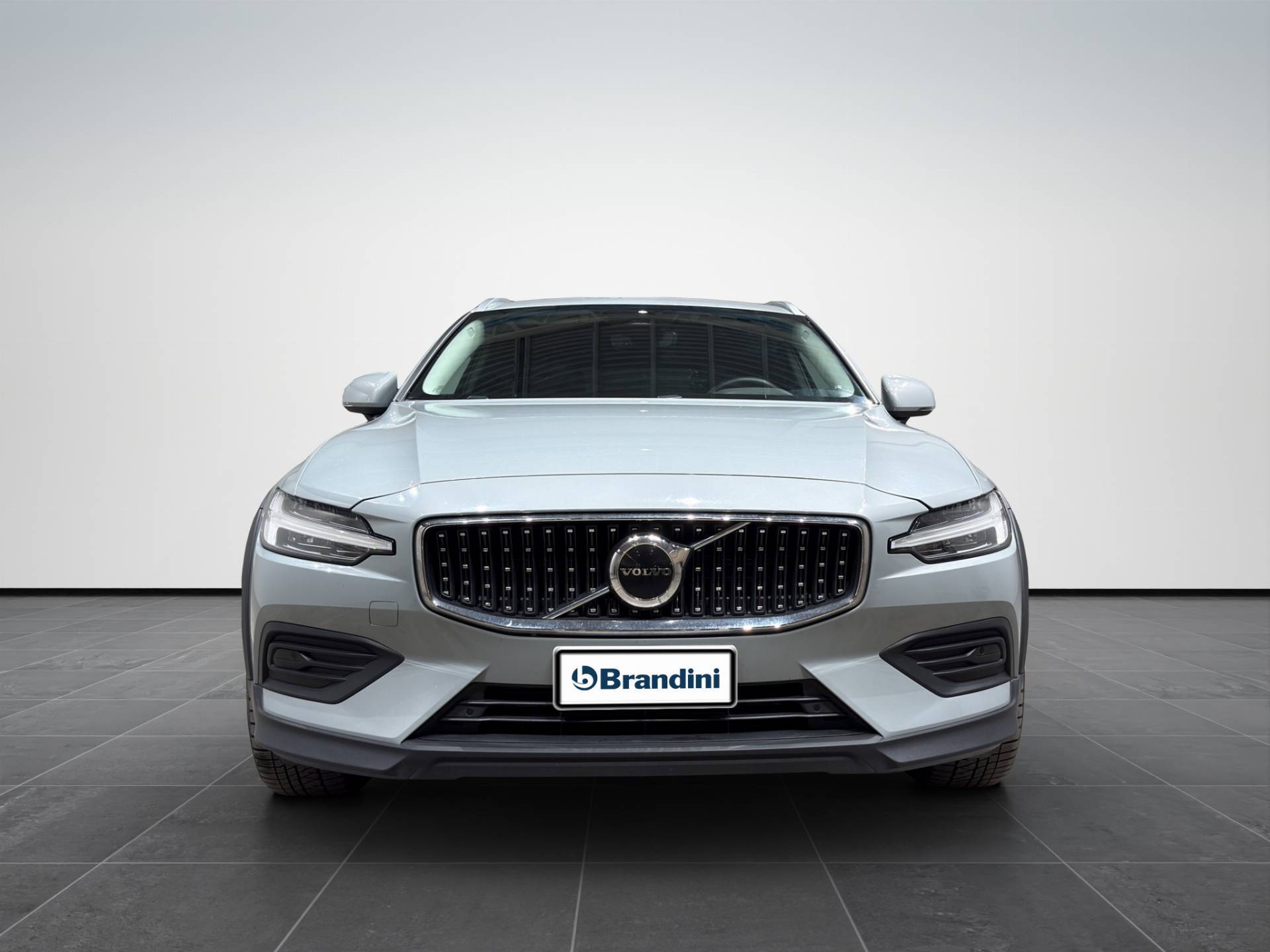 VOLVO V60 V60 Cross Country 2.0 b4 Core awd auto usata in pronta consegna - Brandini