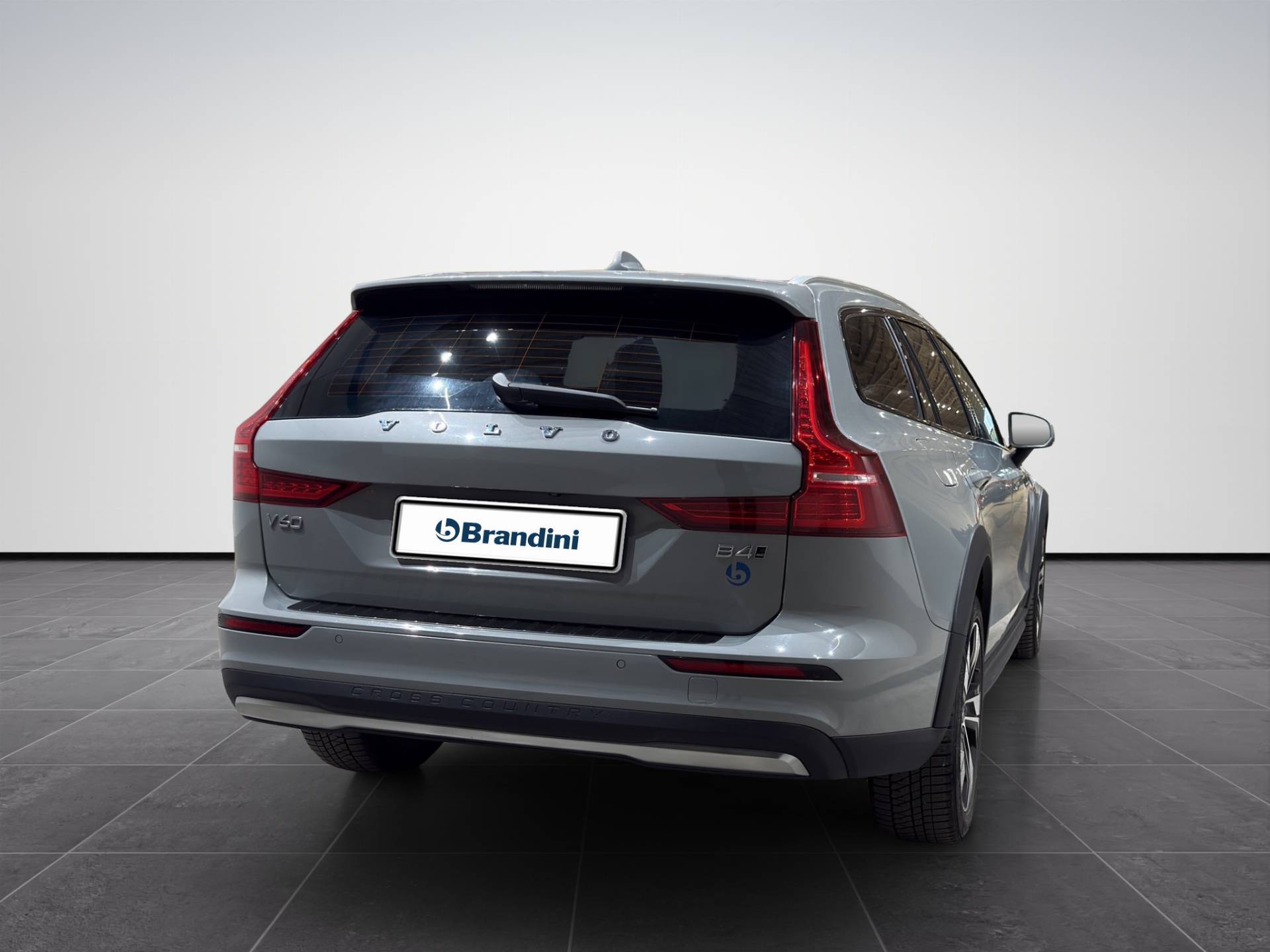 VOLVO V60 V60 Cross Country 2.0 b4 Core awd auto usata in pronta consegna - Brandini