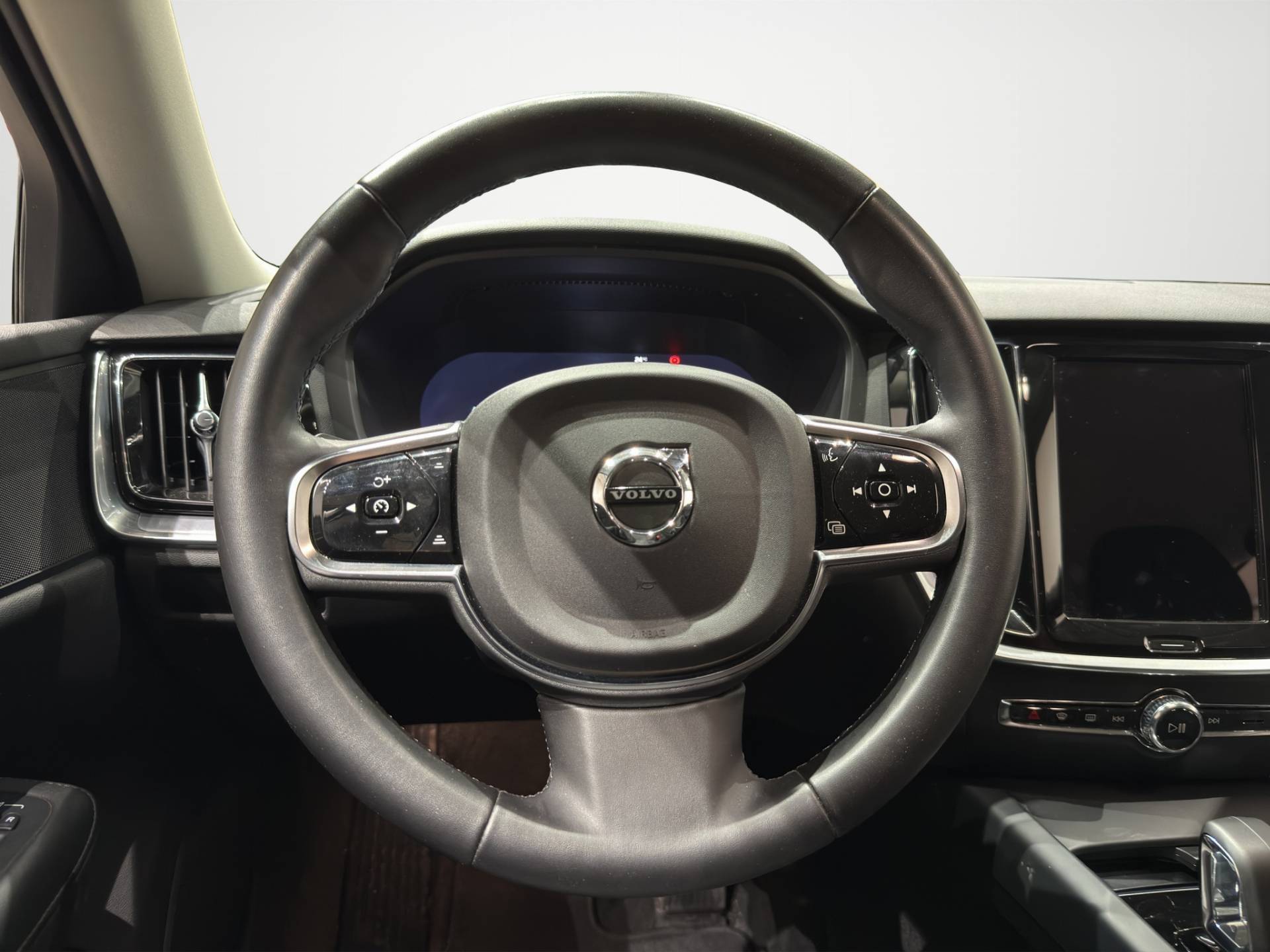 VOLVO V60 V60 Cross Country 2.0 b4 Core awd auto usata in pronta consegna - Brandini