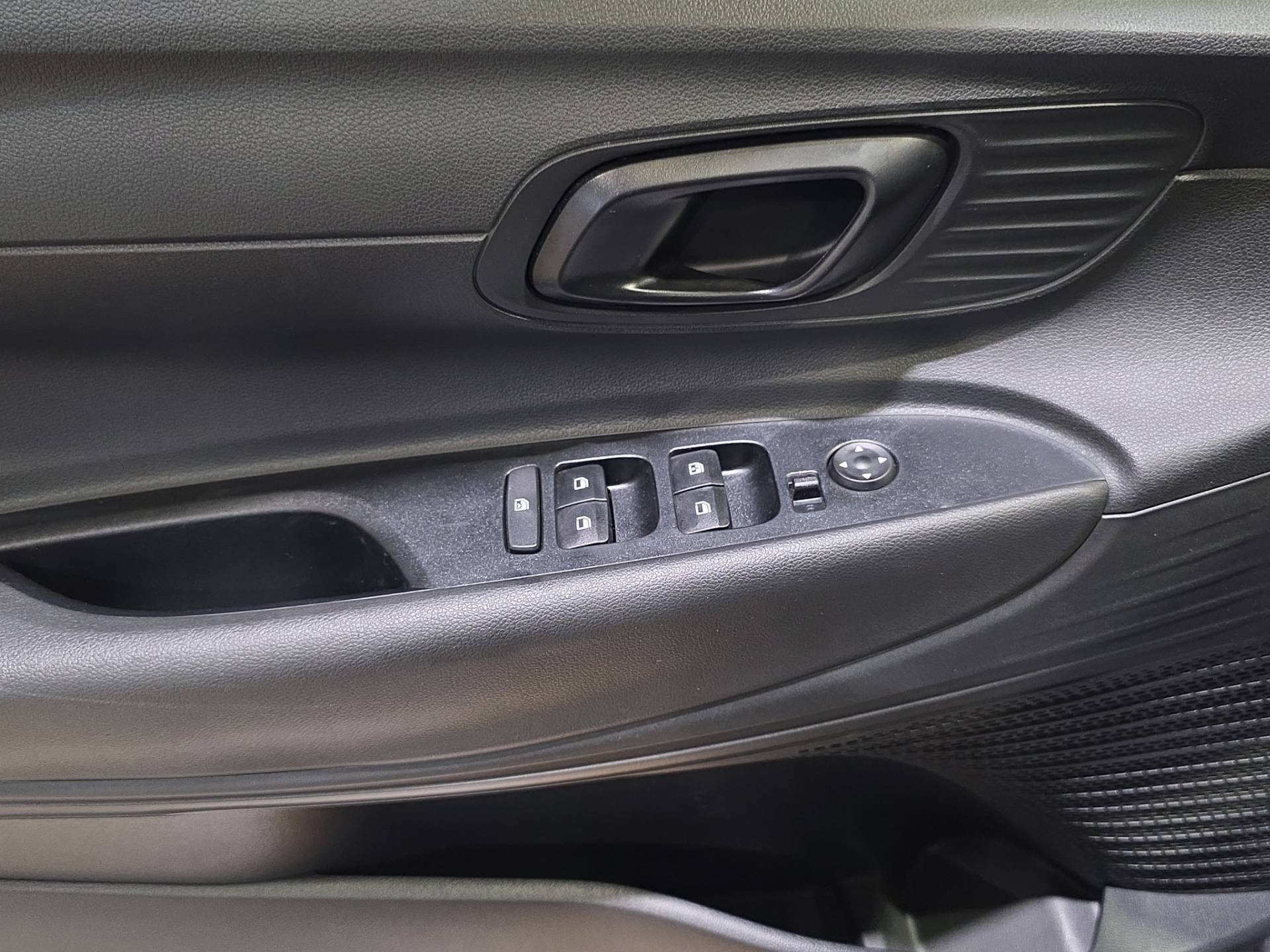 Auto Venduta - HYUNDAI I20 i20 1.0 t-gdi 48V Connectline dct usata in pronta consegna - Brandini