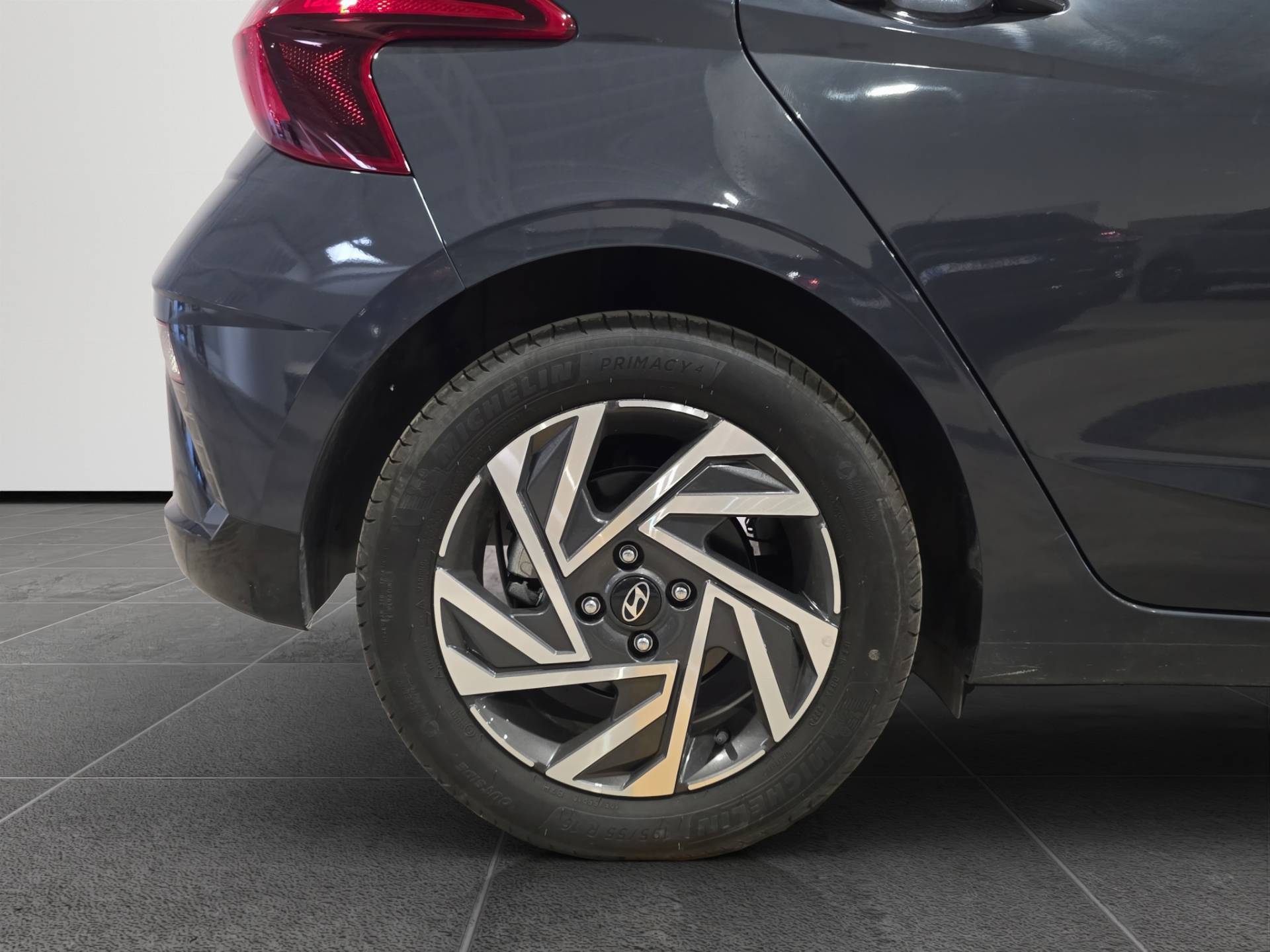 Auto Venduta - HYUNDAI I20 i20 1.0 t-gdi 48V Connectline dct usata in pronta consegna - Brandini