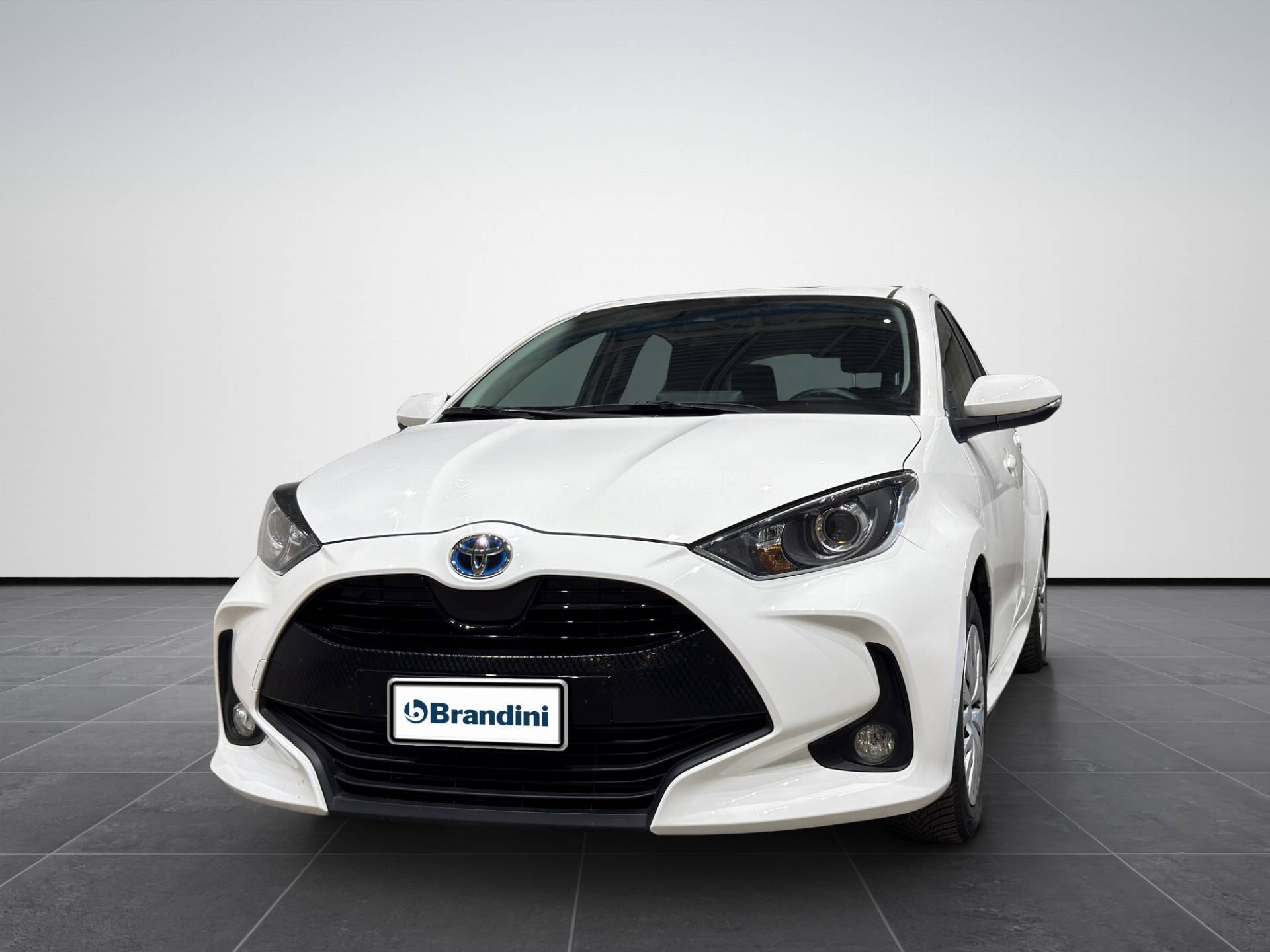 TOYOTA Yaris Yaris 1.5h Business usata in pronta consegna - Brandini