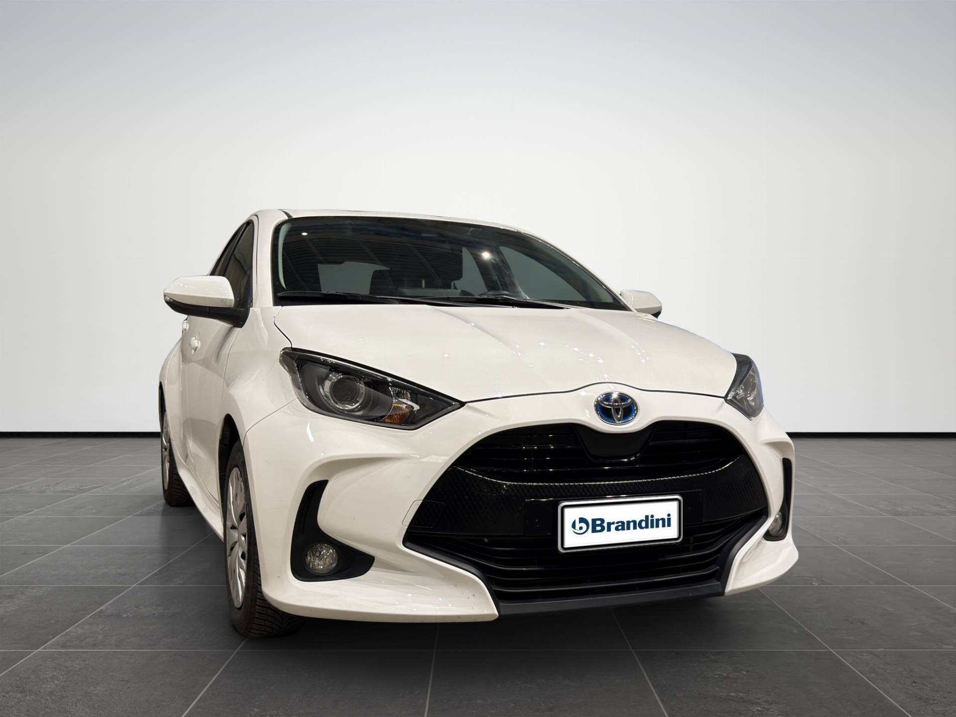 TOYOTA Yaris Yaris 1.5h Business usata in pronta consegna - Brandini