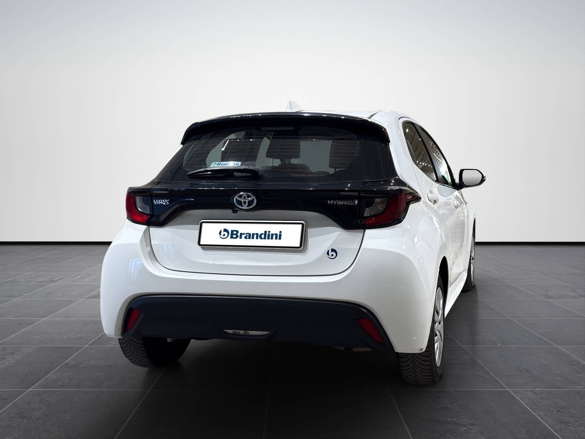 TOYOTA Yaris Yaris 1.5h Business usata in pronta consegna - Brandini