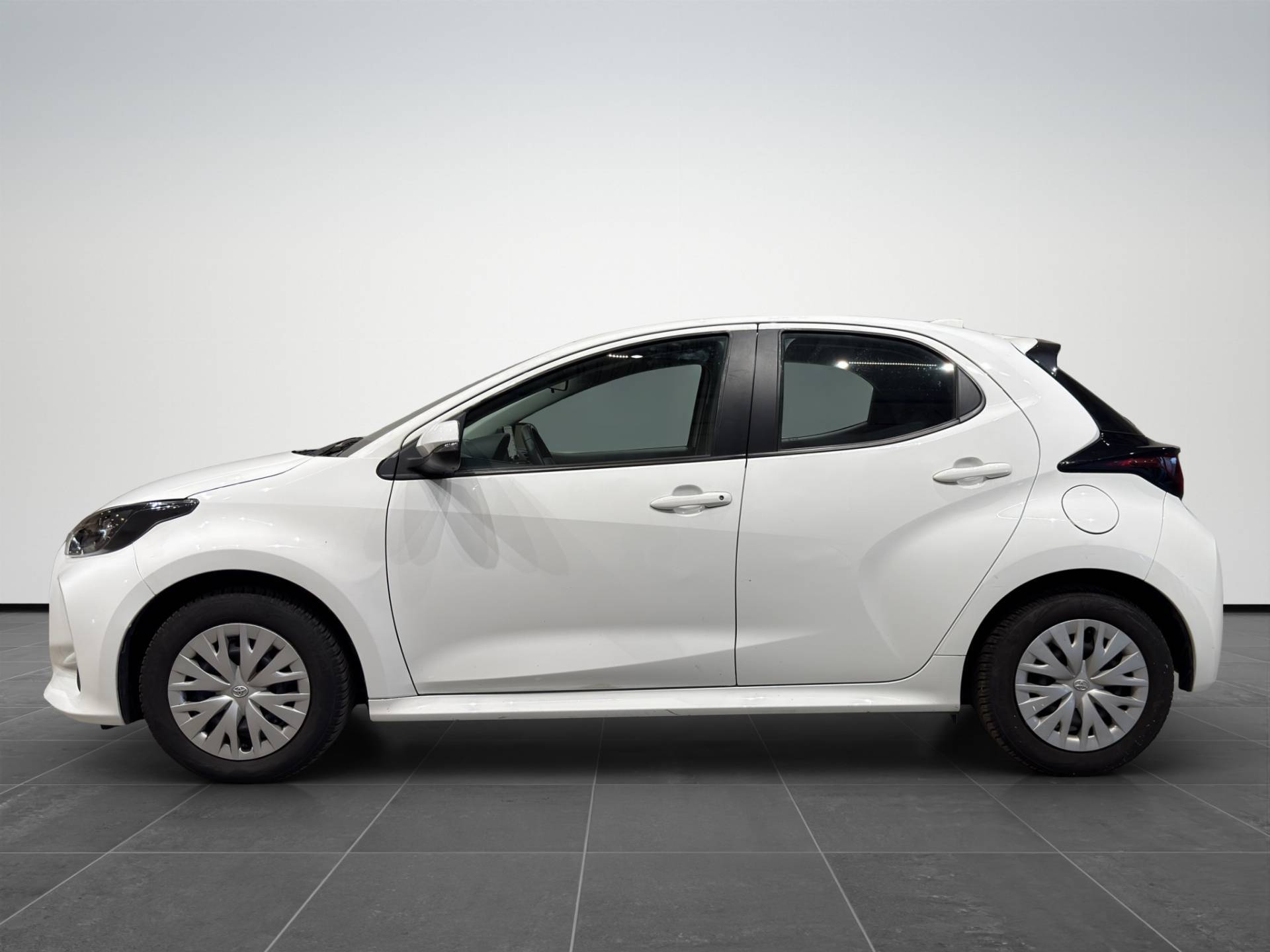 TOYOTA Yaris Yaris 1.5h Business usata in pronta consegna - Brandini