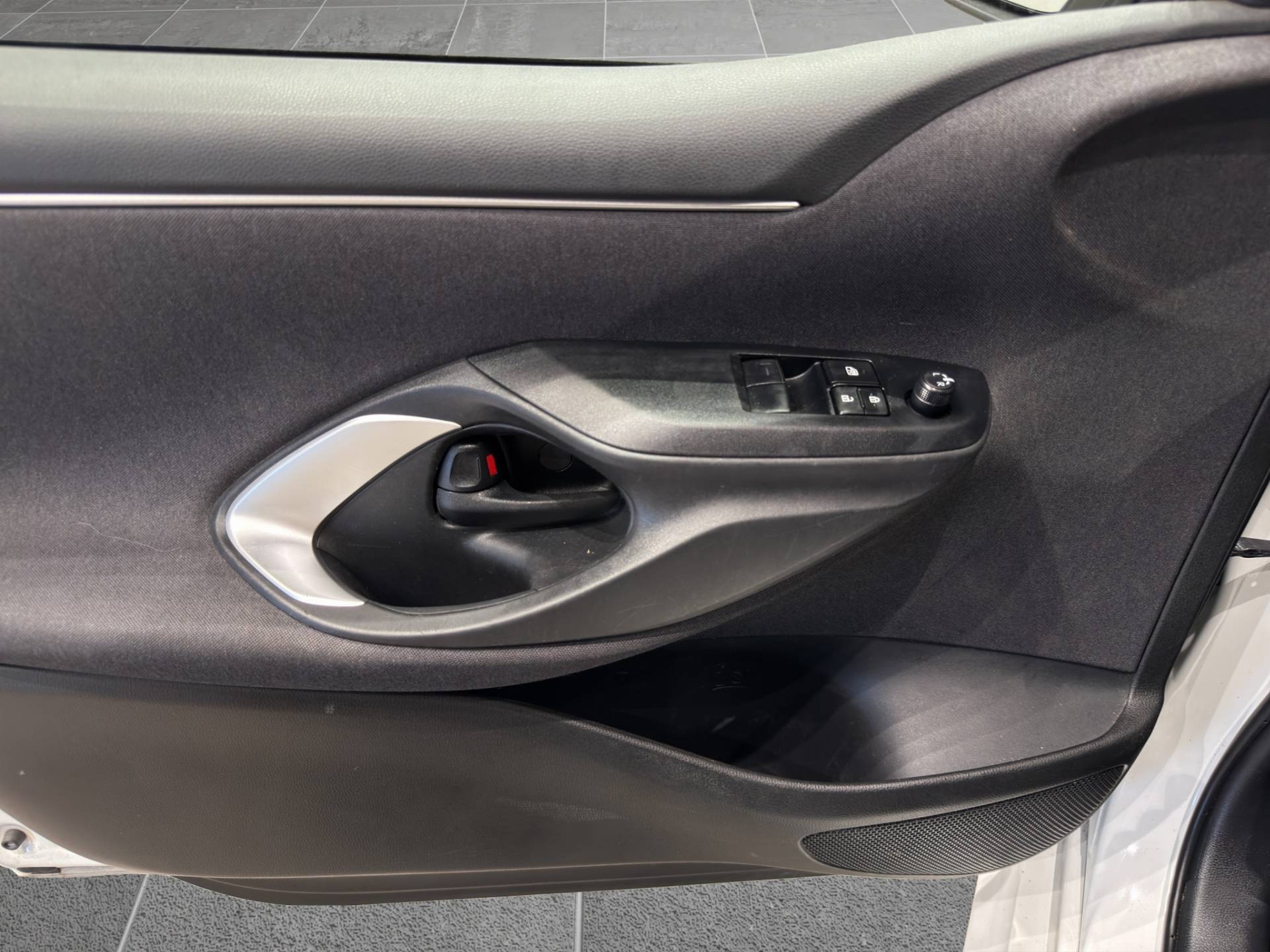 TOYOTA Yaris Yaris 1.5h Business usata in pronta consegna - Brandini