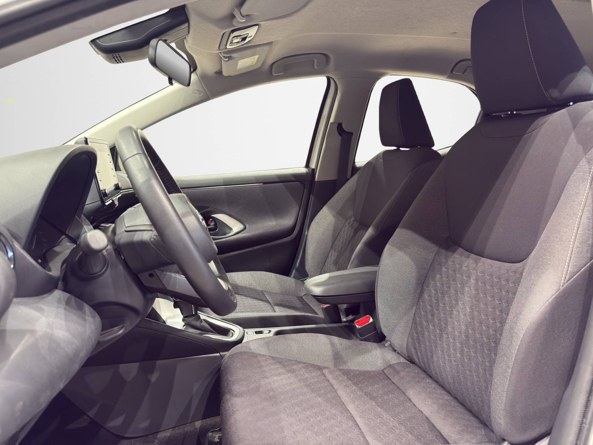 TOYOTA Yaris Yaris 1.5h Business usata in pronta consegna - Brandini