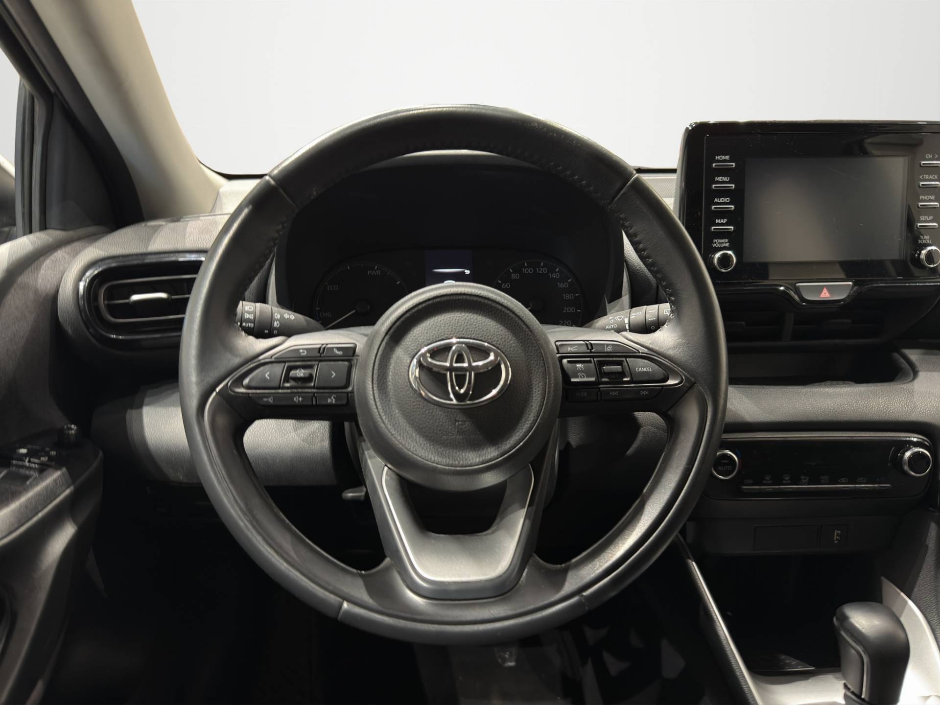 TOYOTA Yaris Yaris 1.5h Business usata in pronta consegna - Brandini