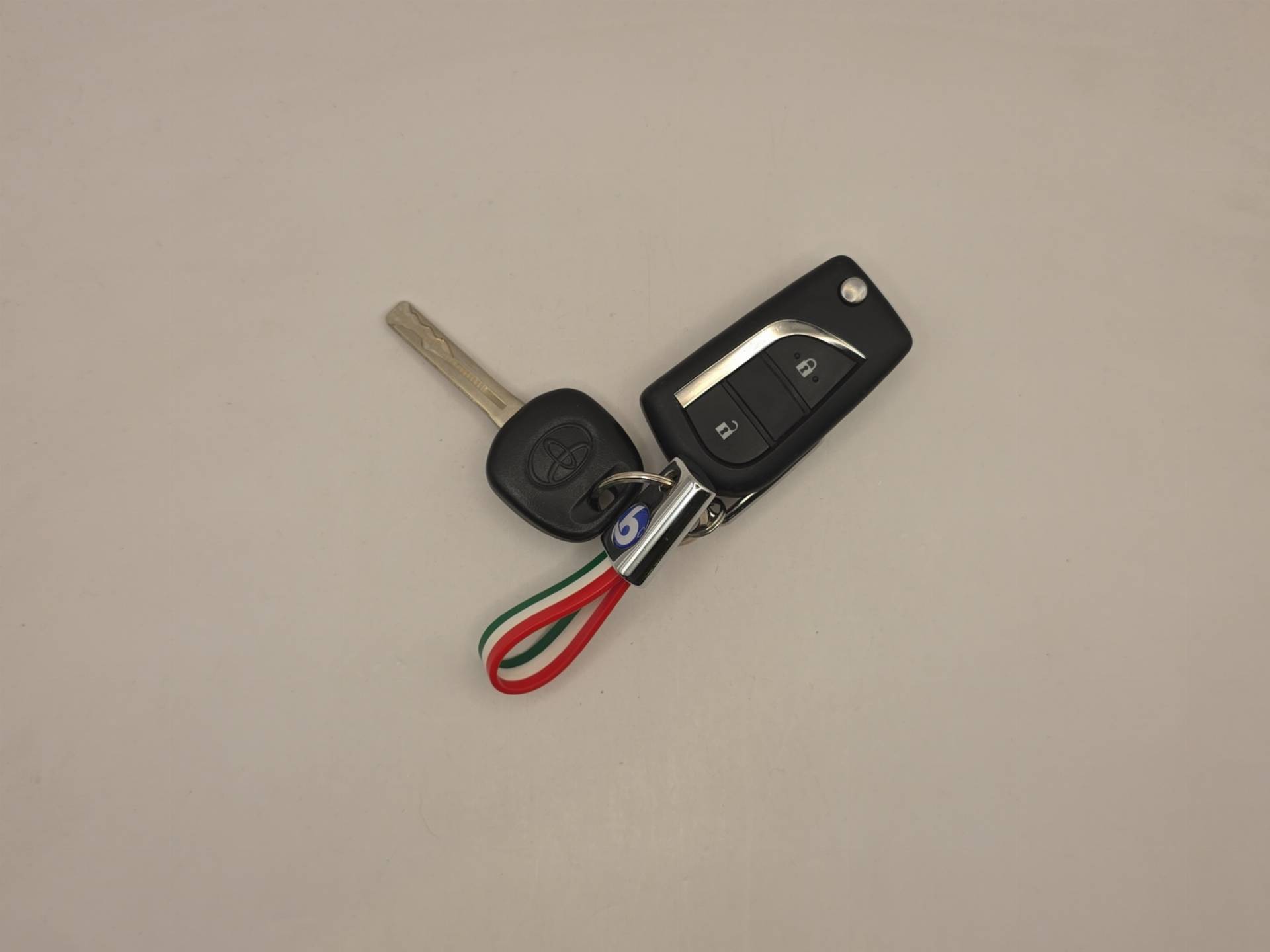 TOYOTA Yaris Yaris 1.5h Business usata in pronta consegna - Brandini
